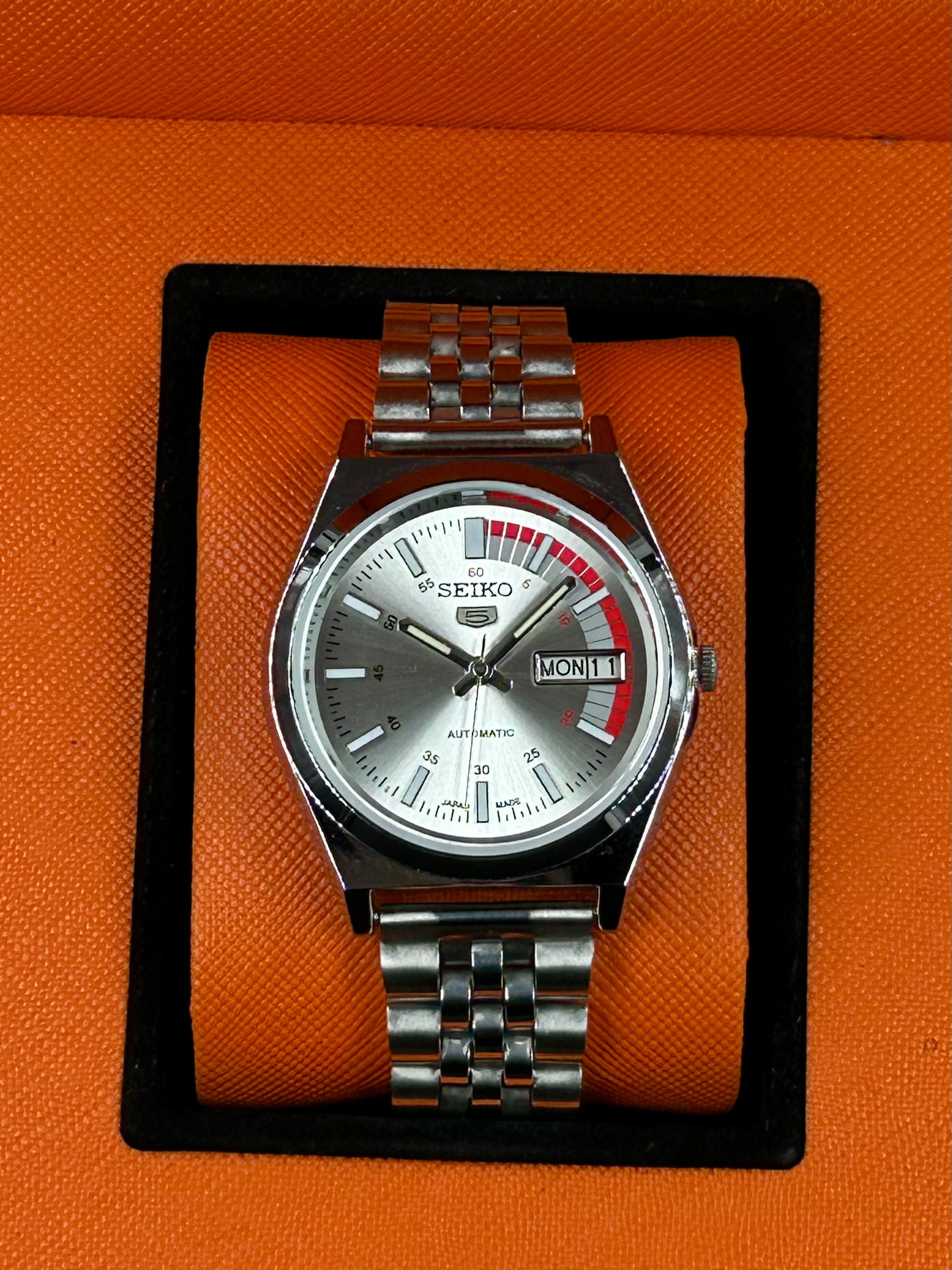 SEIKO 5 RAILWAY SUNRAY- SILVER