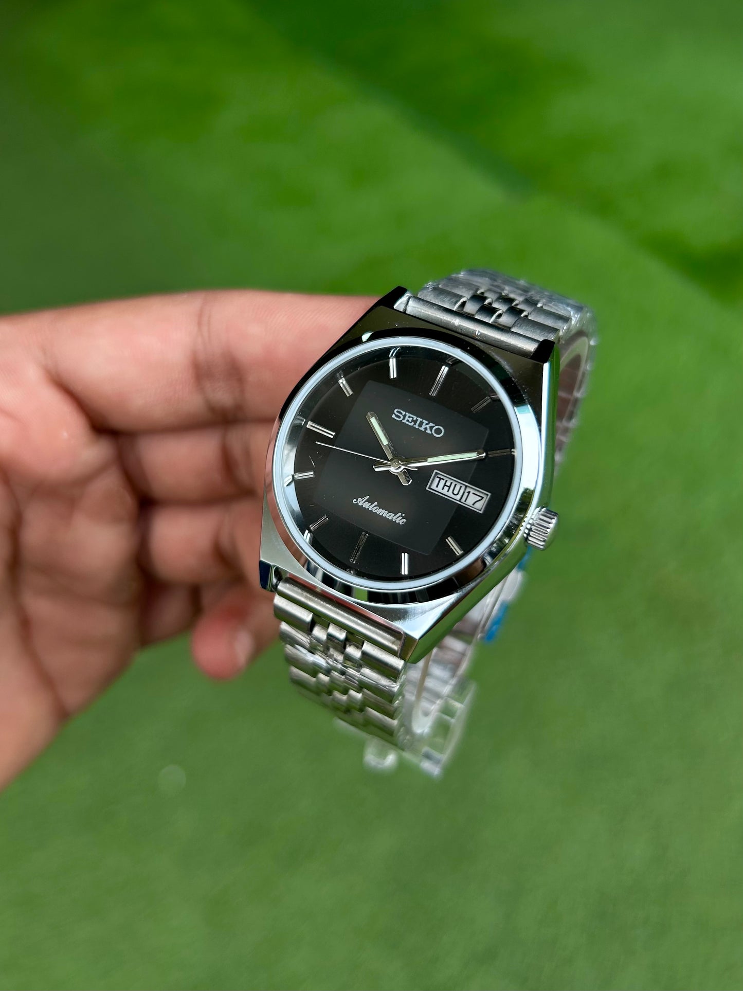 Seiko Black Sunburst Automatic 38mm Mod