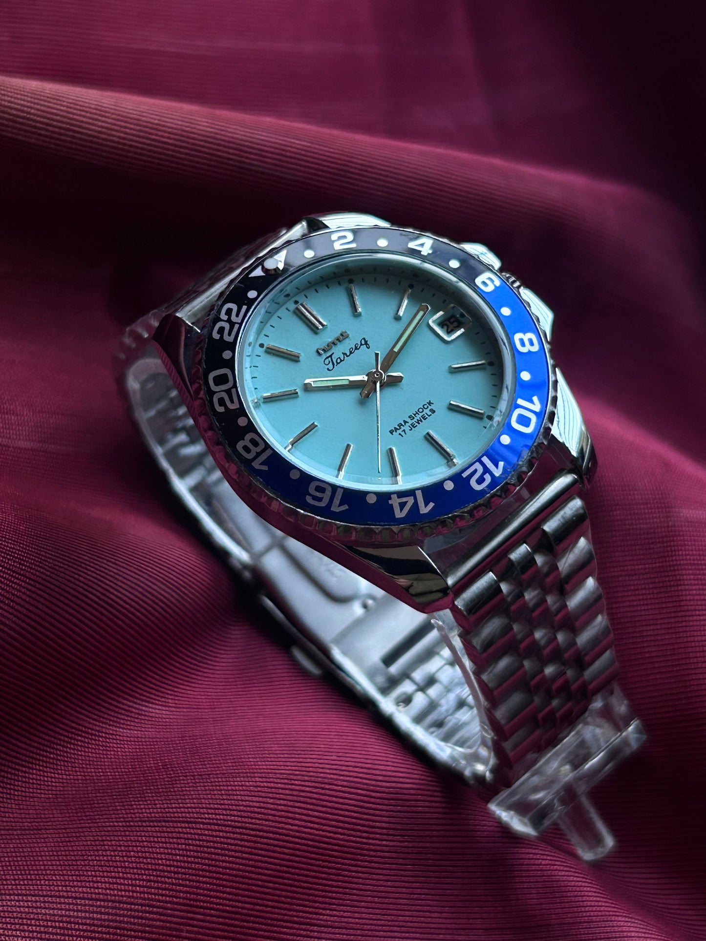 HMT Tareeq Tiffany Blue Batman - Mod Watch