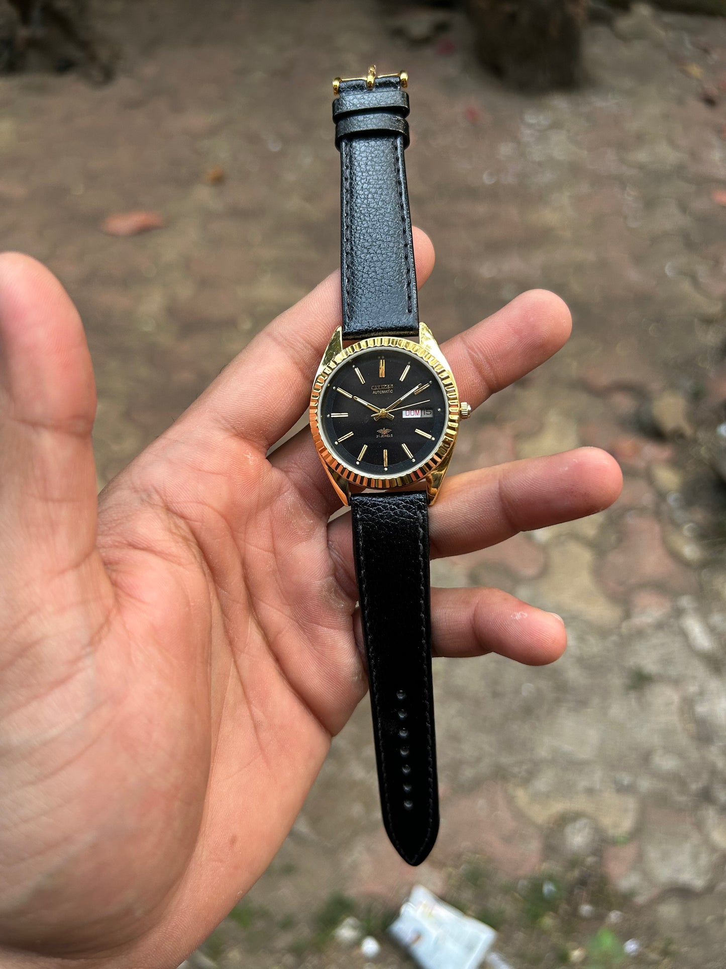 Fluted Citizen Automatic 21 J Gold - black