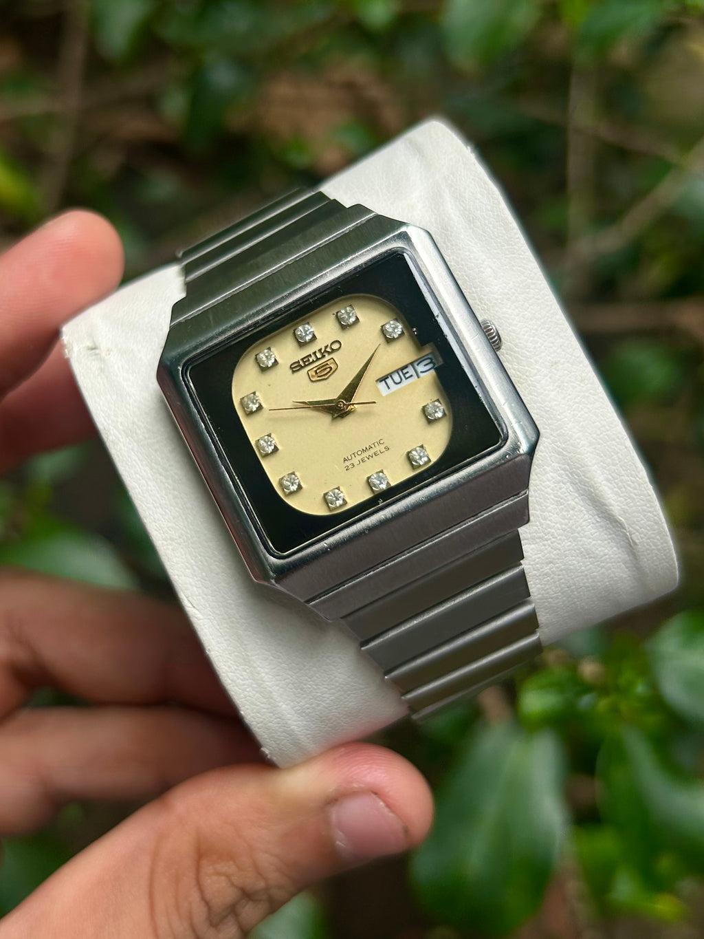 Super Rare) 1984 Seiko 5 TV Dial 23 Jewels (Pre Owned)