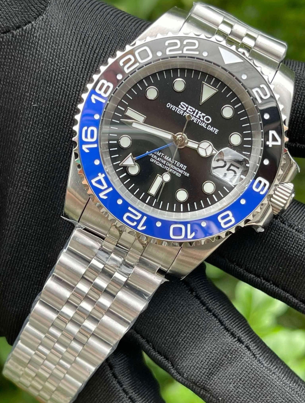 Special Seiko  Batman GMT Automatic Homage