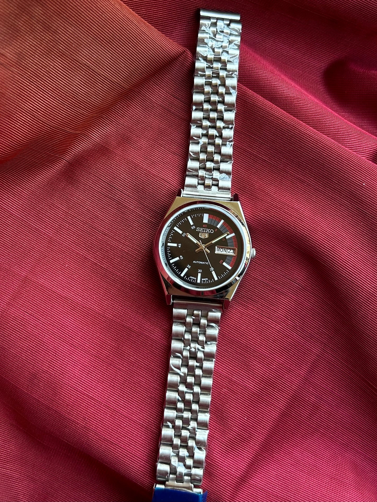 SEIKO 5 RAILWAY  MATT  - BLACK