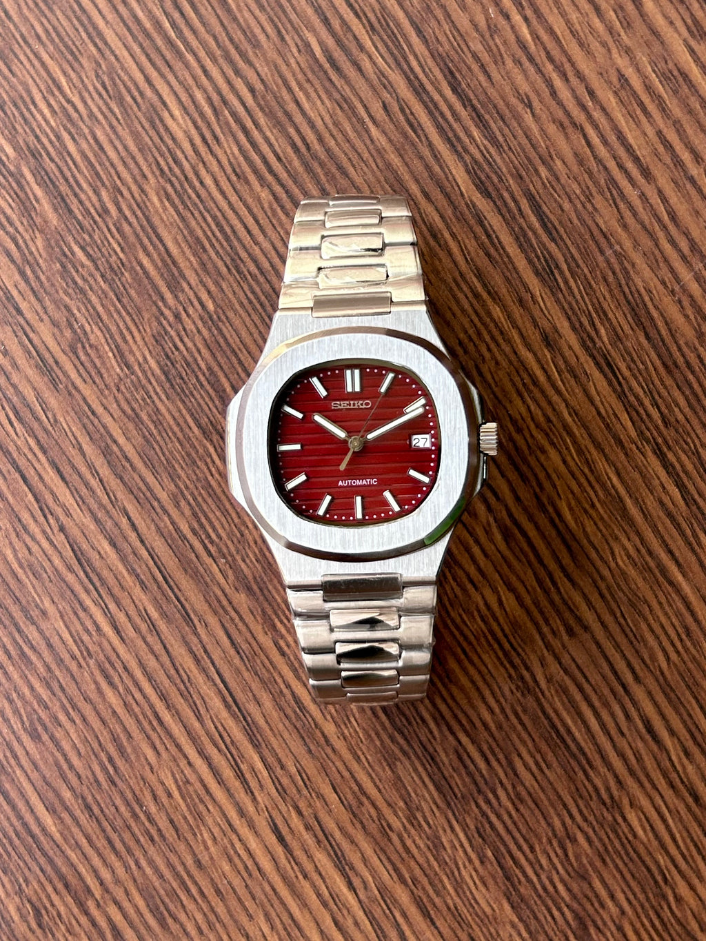 Seiko Nautilus Automatic Maroon Mod