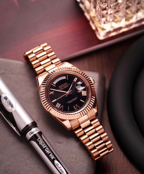 Seiko Day-Date Rose Gold Black Roman