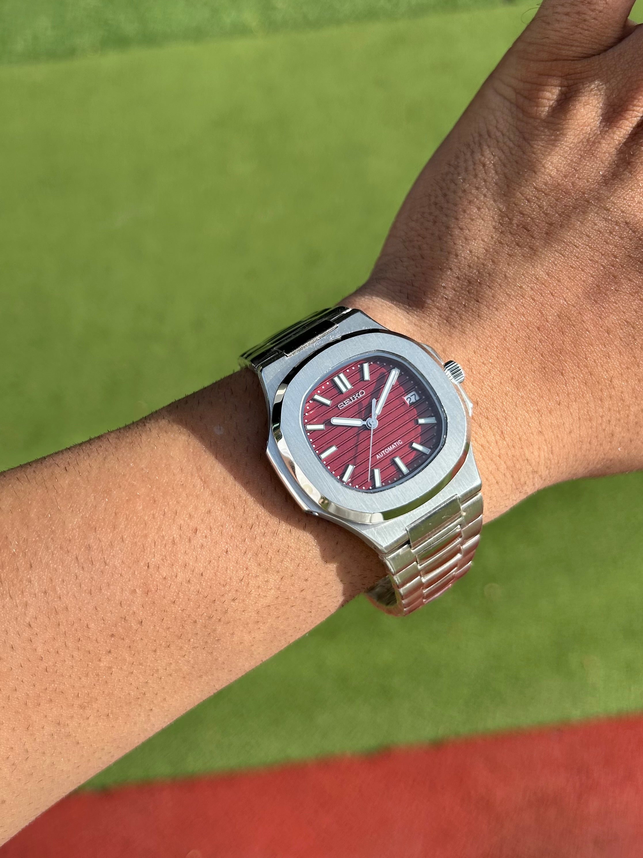 Seiko Nautilus Automatic Maroon Mod