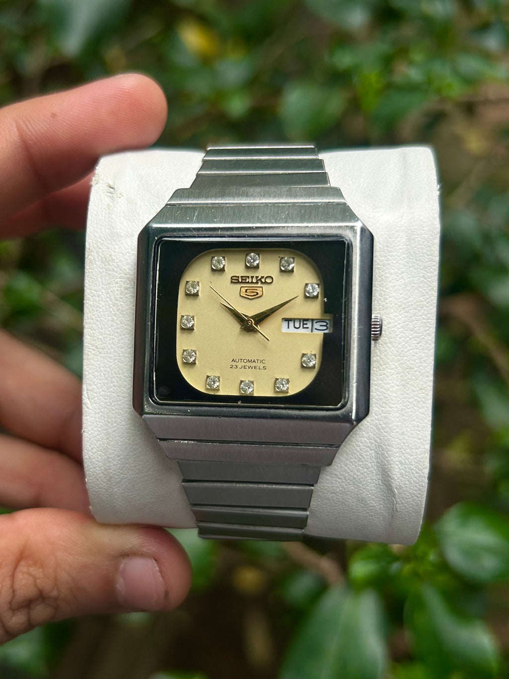 Super Rare) 1984 Seiko 5 TV Dial 23 Jewels (Pre Owned)