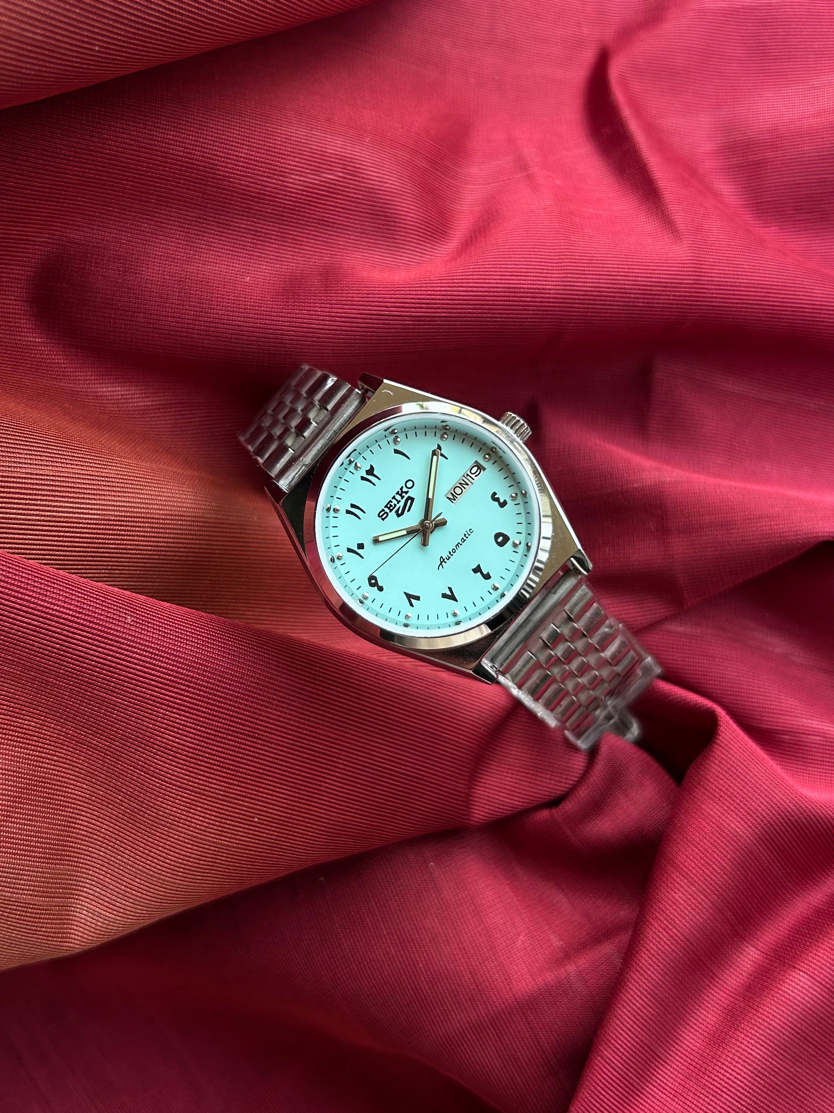 Seiko 5 Arabic Automatic - Tiffany Blue