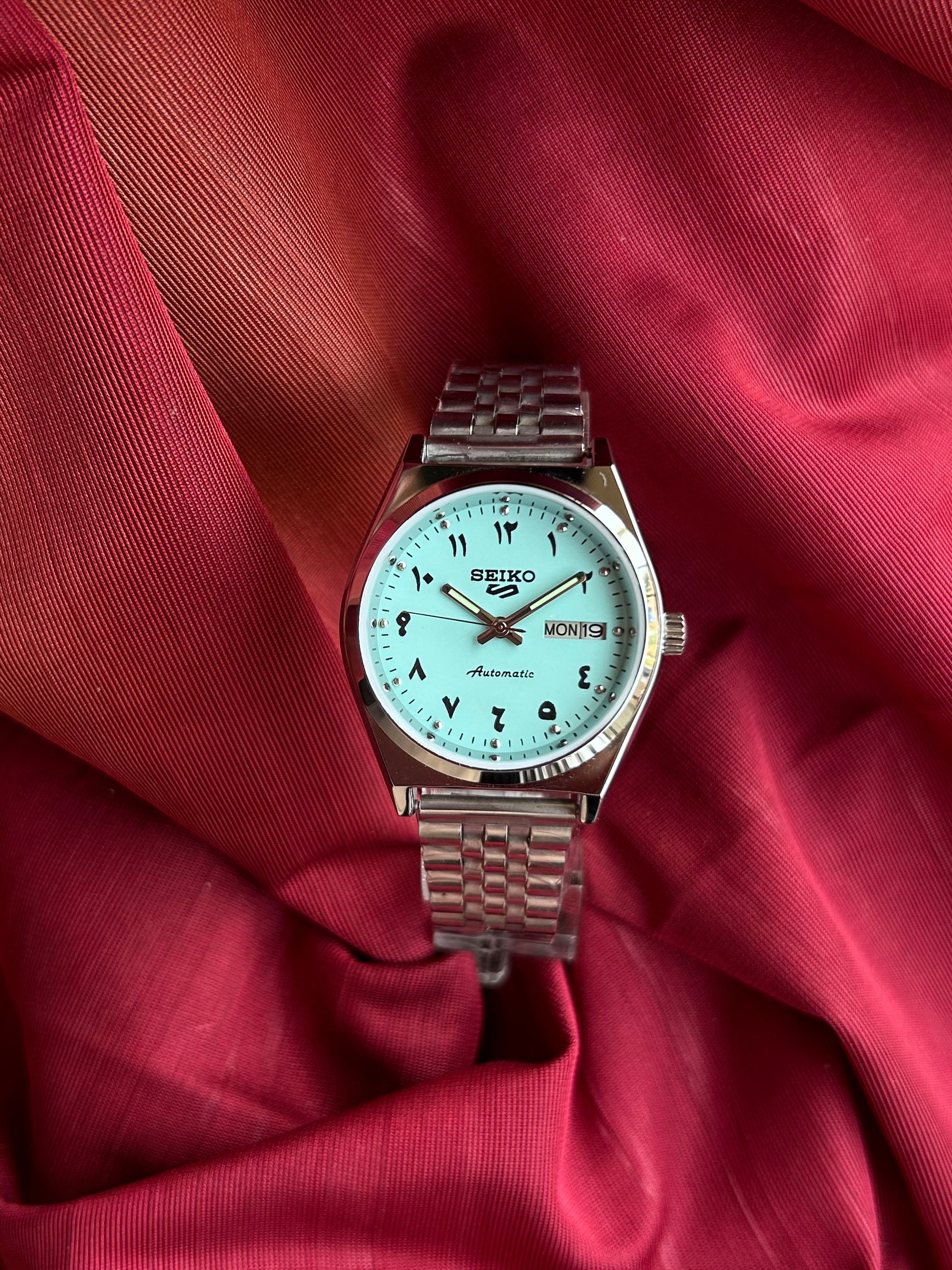 Seiko 5 Arabic Automatic - Tiffany Blue