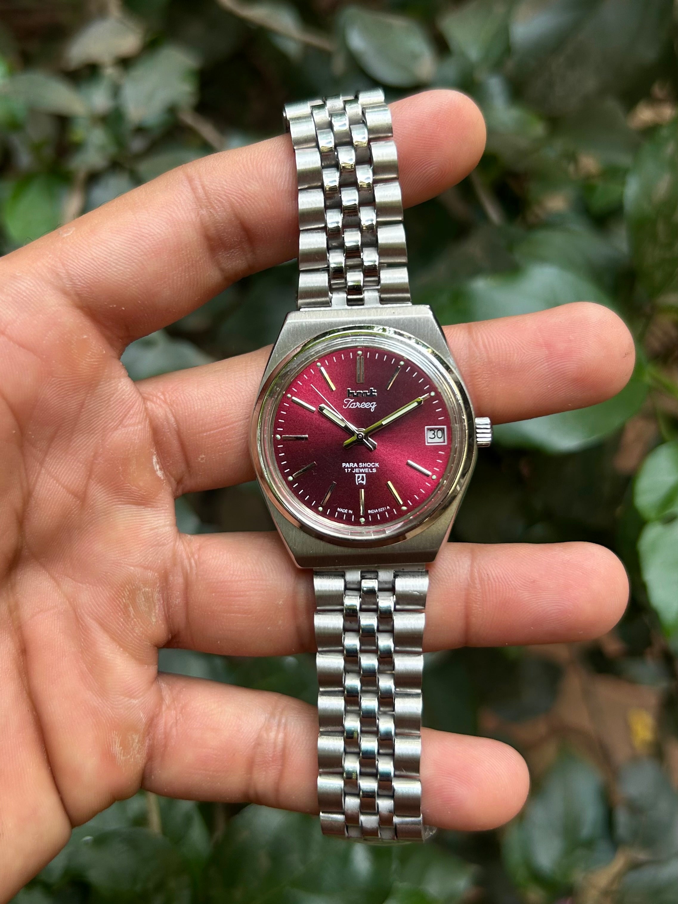 HMT TAREEQ- MAROON SUNRAY