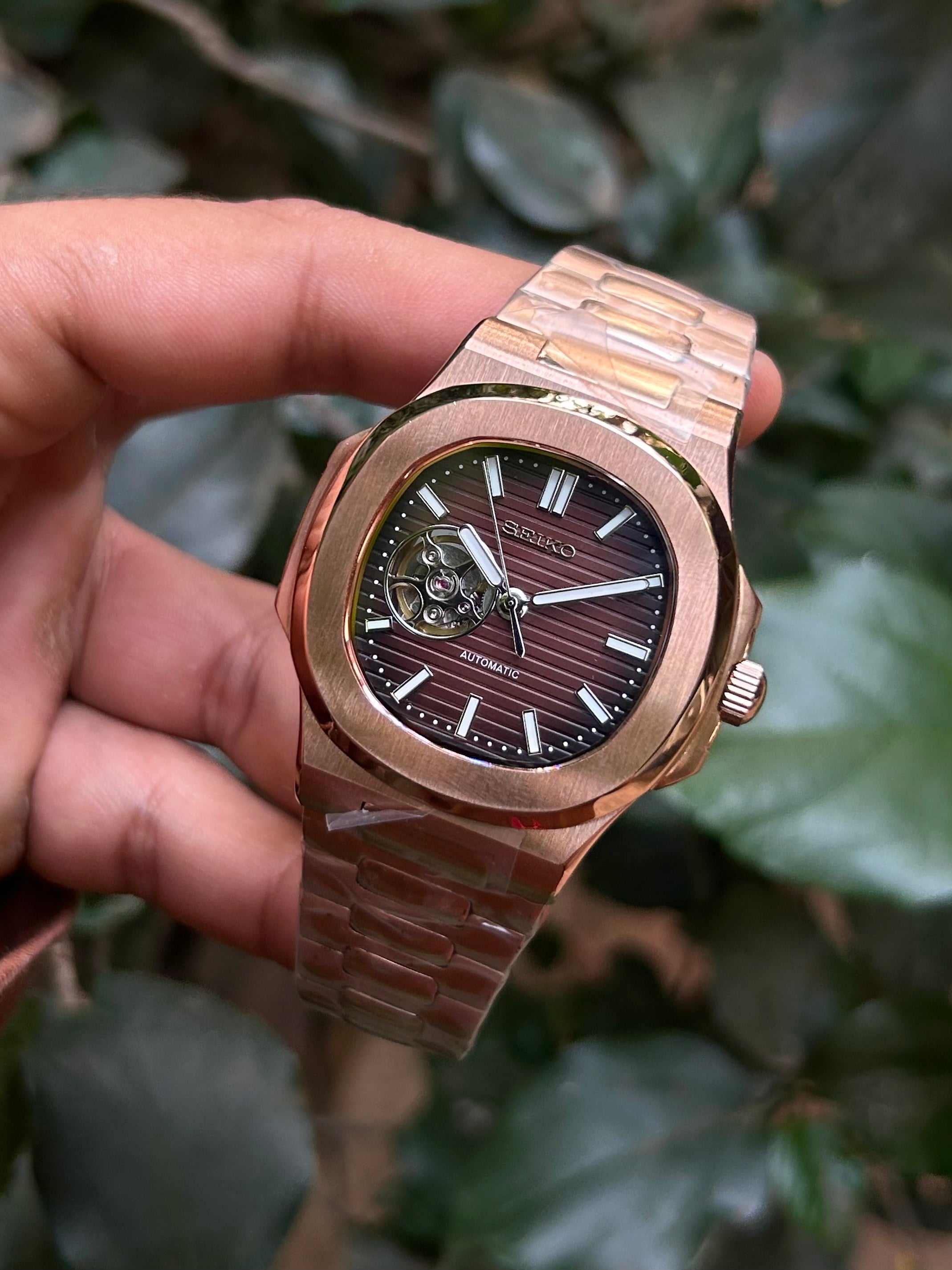 Nautilus |  Rose  Gold  Chocolate  Open  Heart