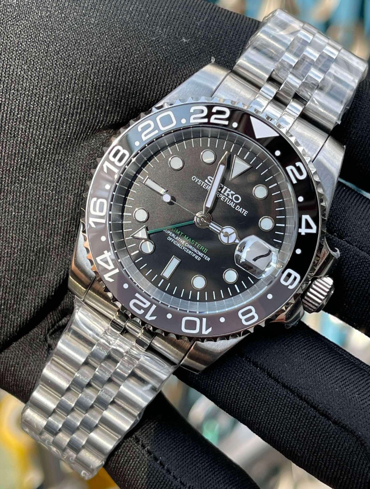 Bruce Wayne Special Edition GMT Seiko Custom Mod