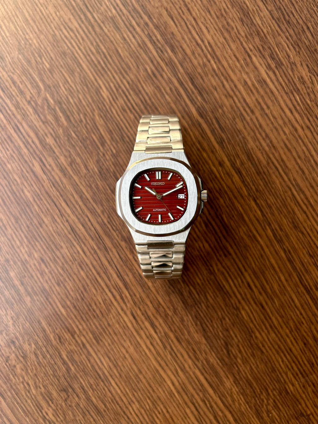 Seiko Nautilus Automatic Maroon Mod