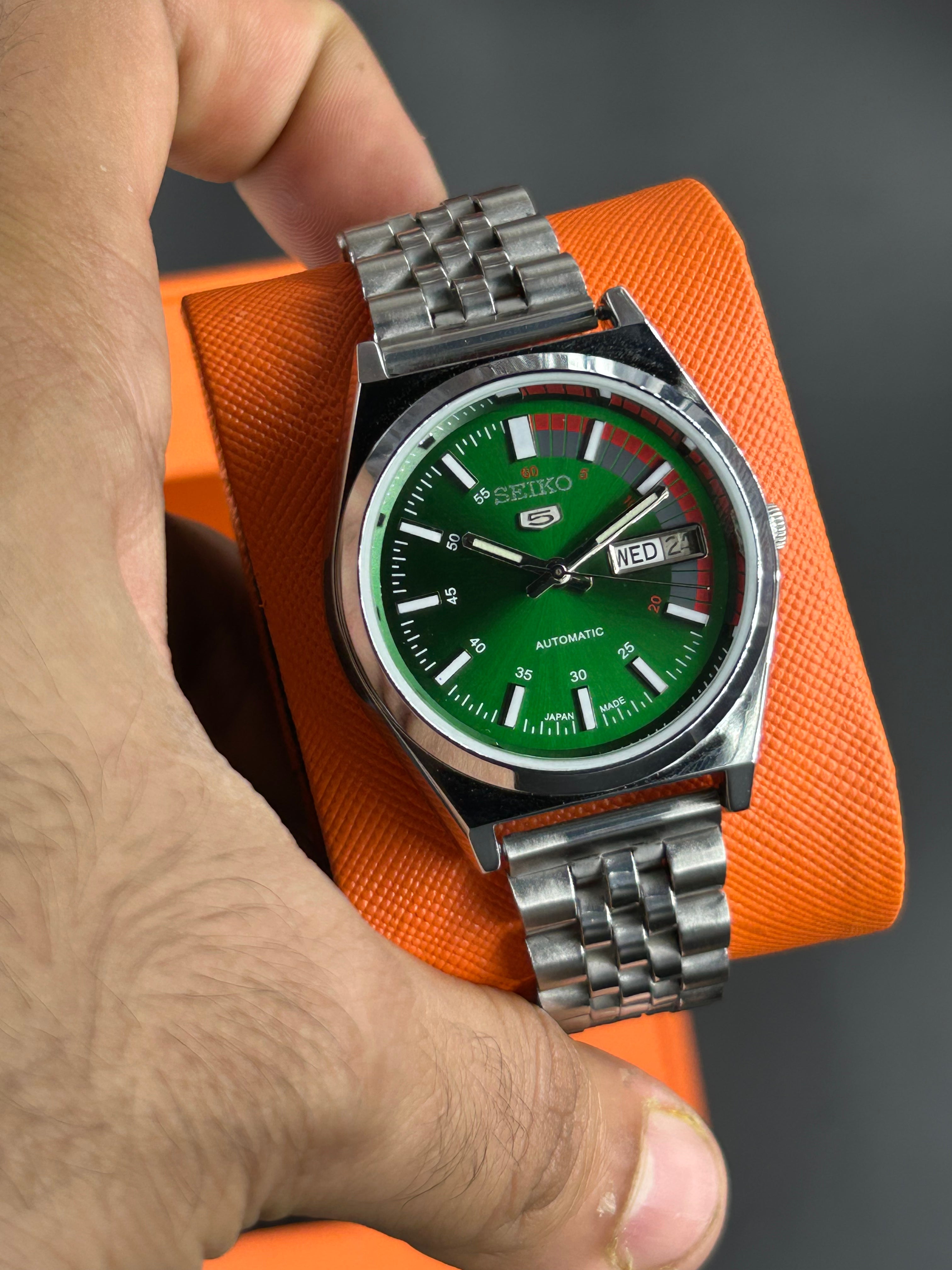 SEIKO 5 RAILWAY  SUNRAY- GREEN