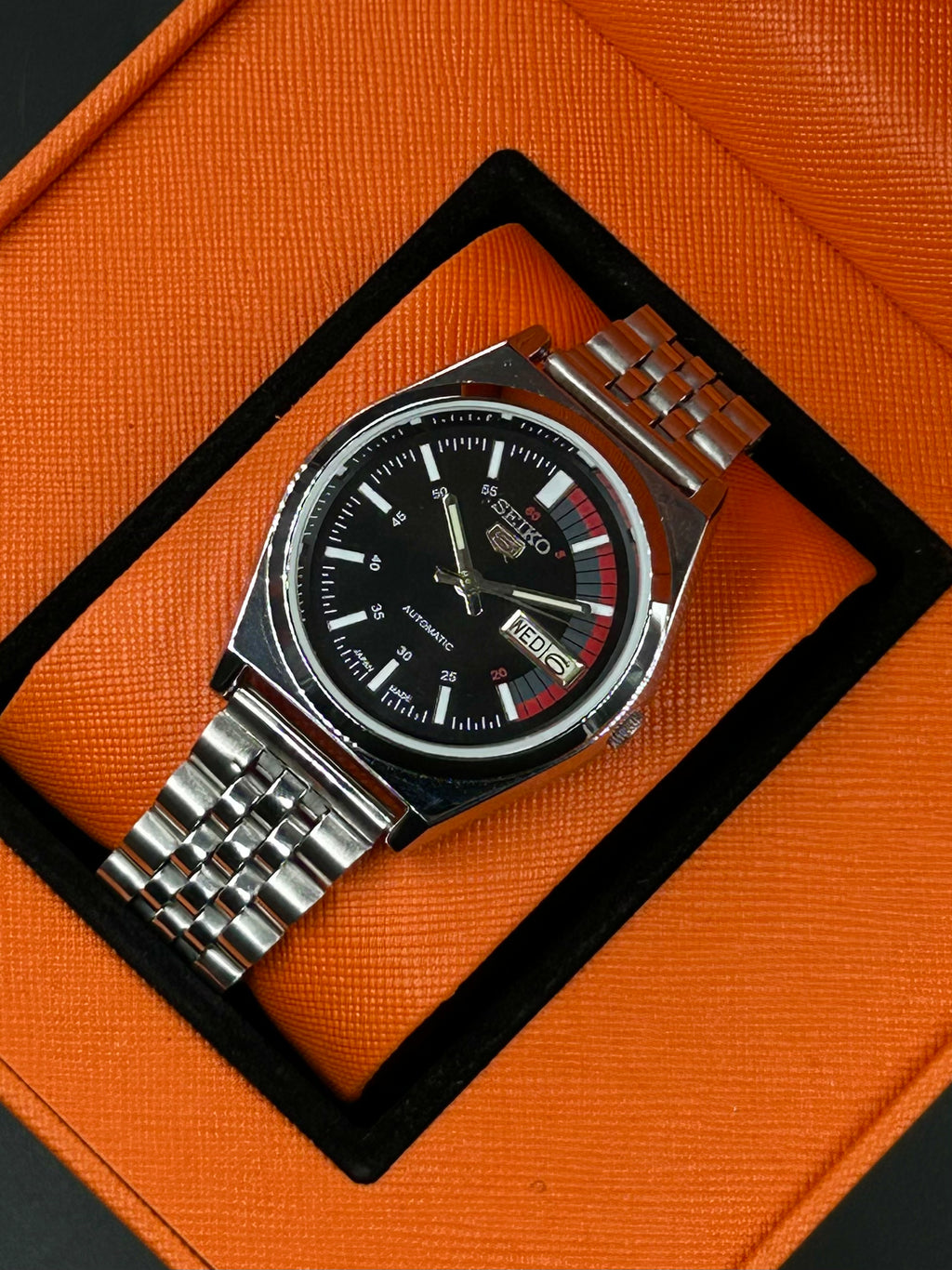 SEIKO 5 RAILWAY  MATT  - BLACK