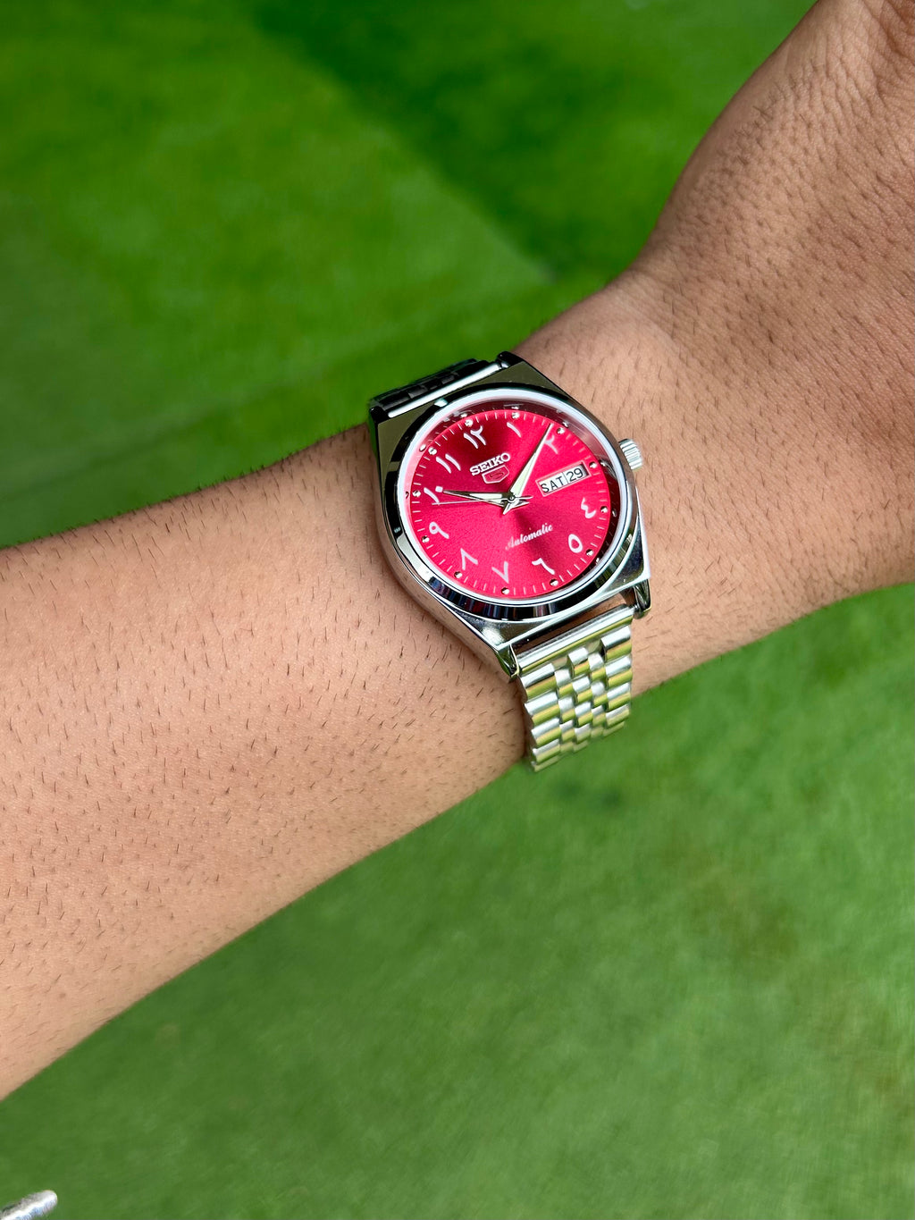 SEIKO ARABIC- RED SUNRAY