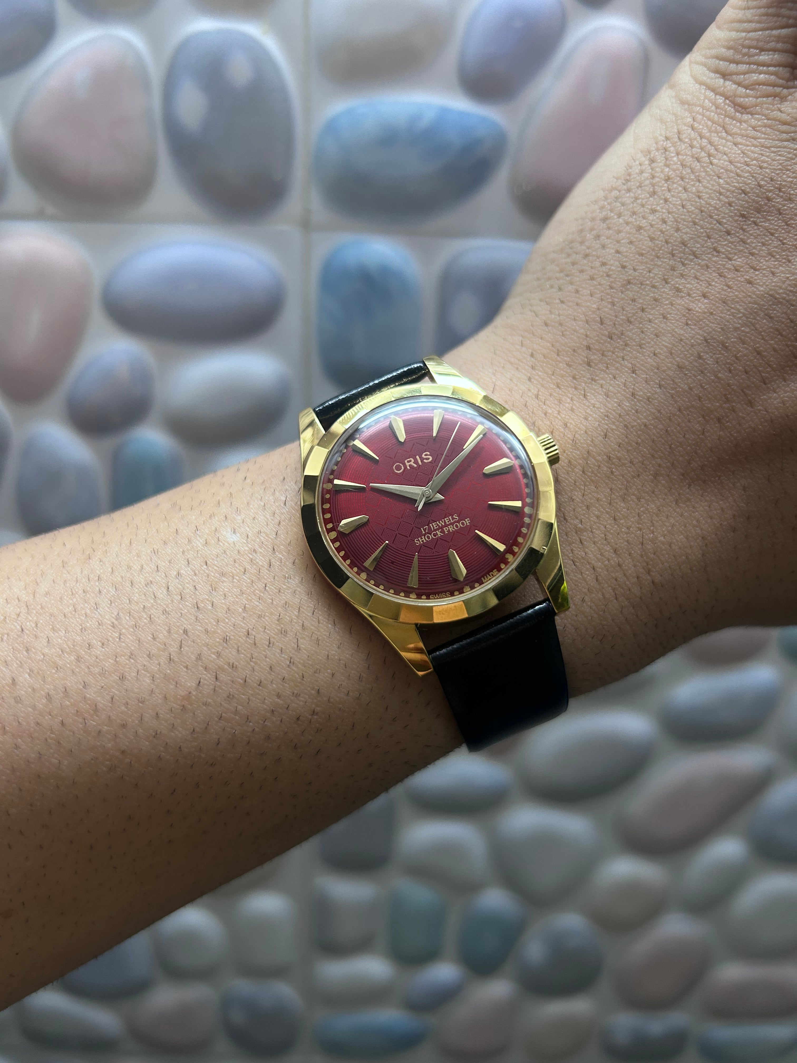 ORIS GOLD SWISS  - RED SUNBURST