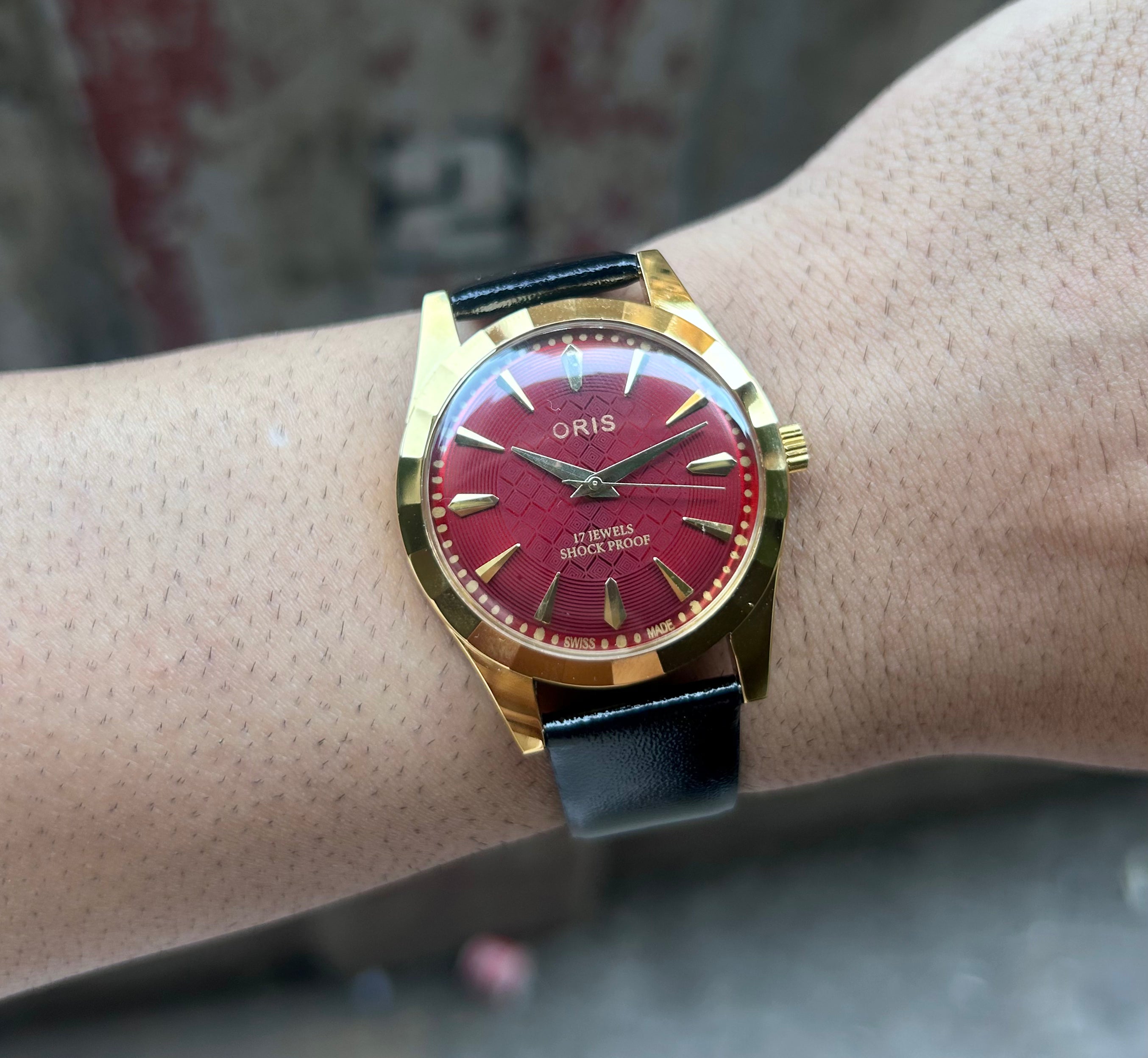 ORIS GOLD SWISS  - RED SUNBURST