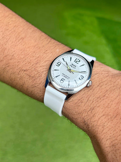 HMT Pilot - White
