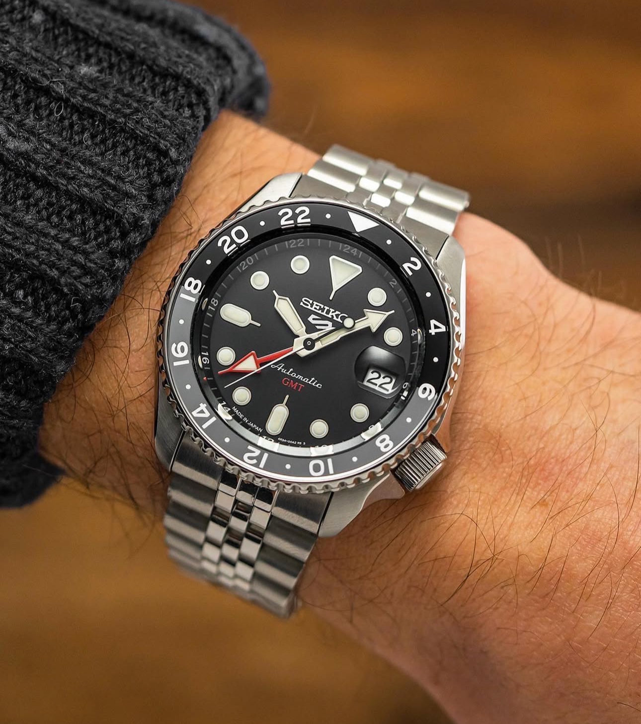 Seiko 5 Sports SKX GMT BruceWayne Custom MOD
