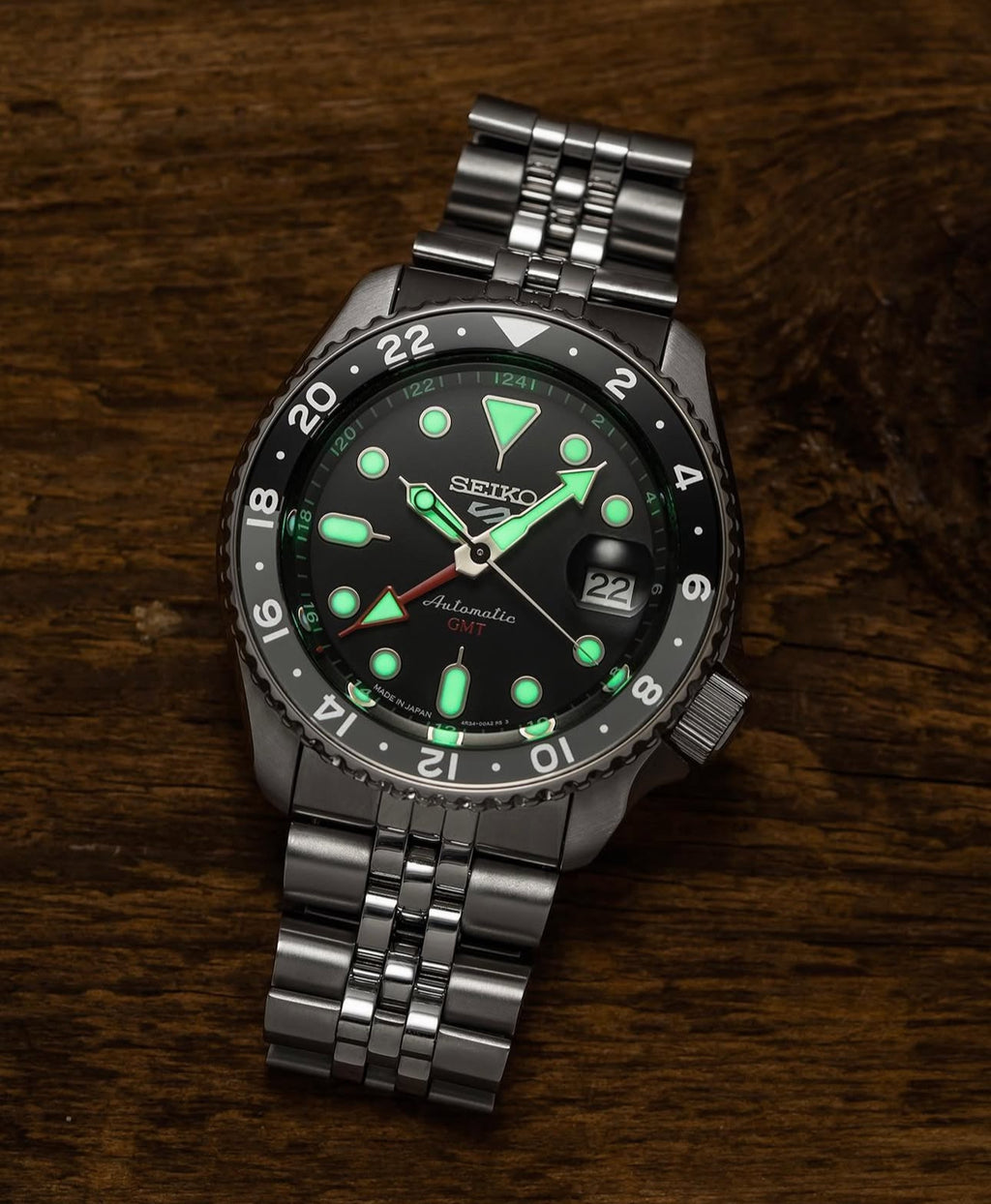 Seiko 5 Sports SKX GMT BruceWayne Custom MOD
