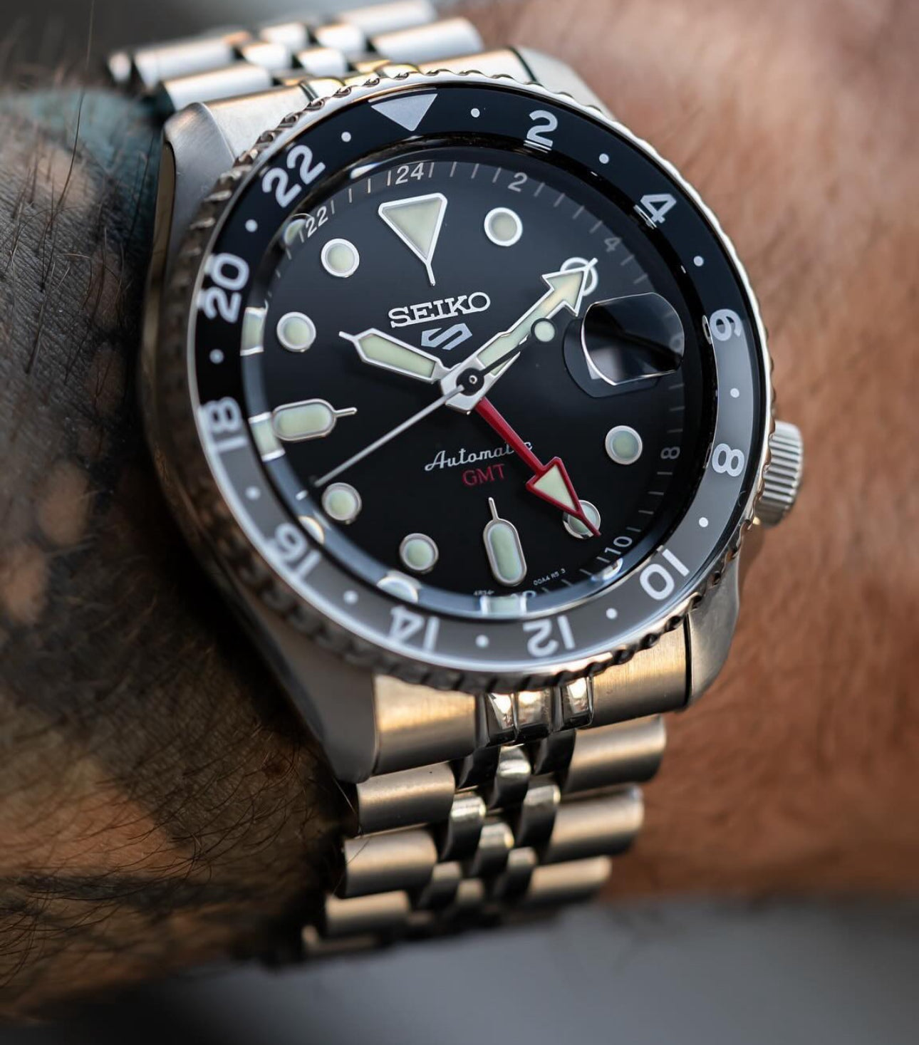 Seiko 5 Sports SKX GMT BruceWayne Custom MOD