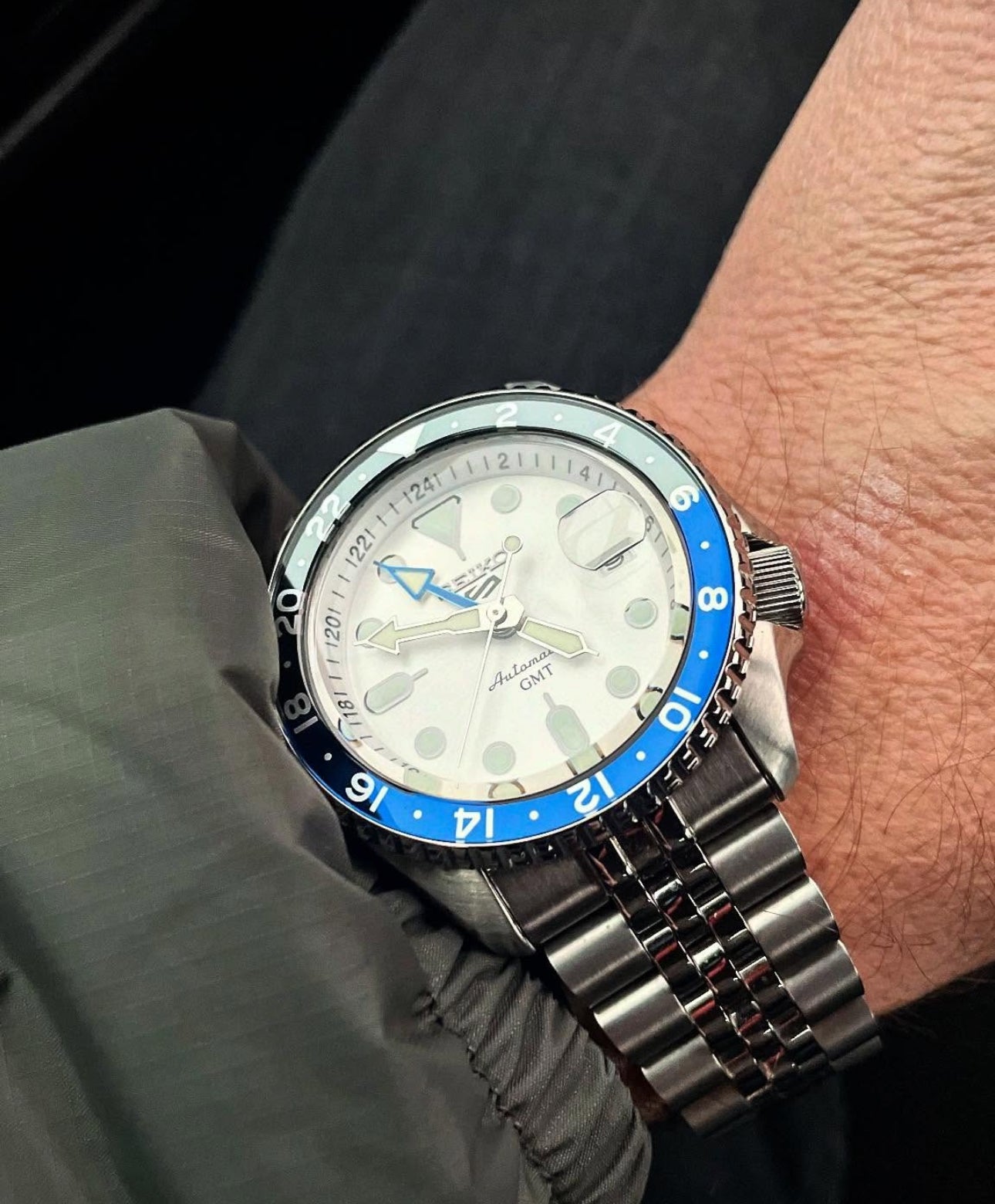 Seiko 5 Sports SKX GMT Sky Blue, Silver Cloud Custom MOD