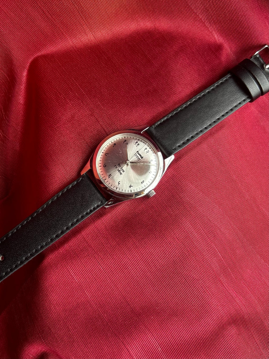 HMT JANATA DEVANAGRI - SILVER SUNBURST