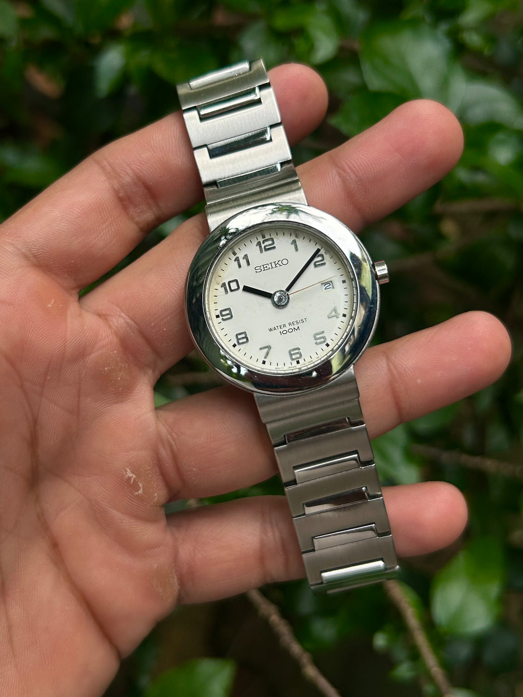 Seiko V732 stainless Steel 50mm Quartz Version Watch.