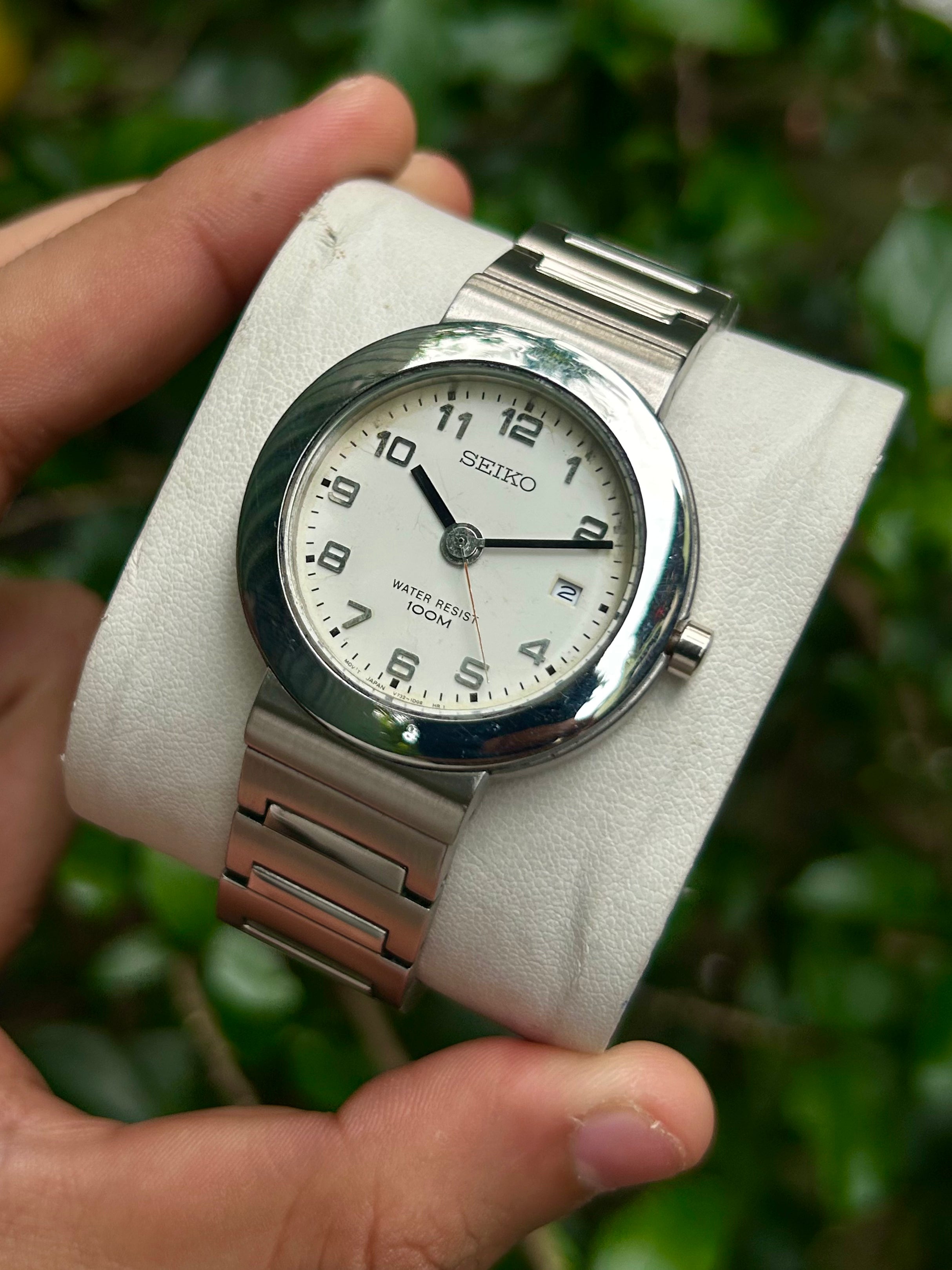 Seiko V732 stainless Steel 50mm Quartz Version Watch.