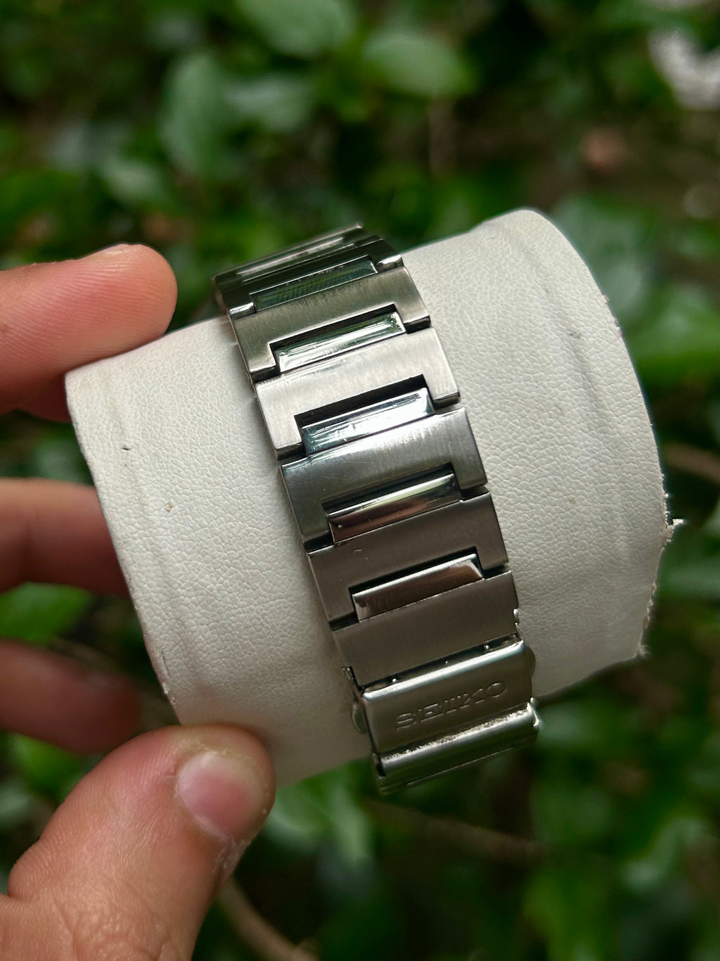 Seiko V732 stainless Steel 50mm Quartz Version Watch.