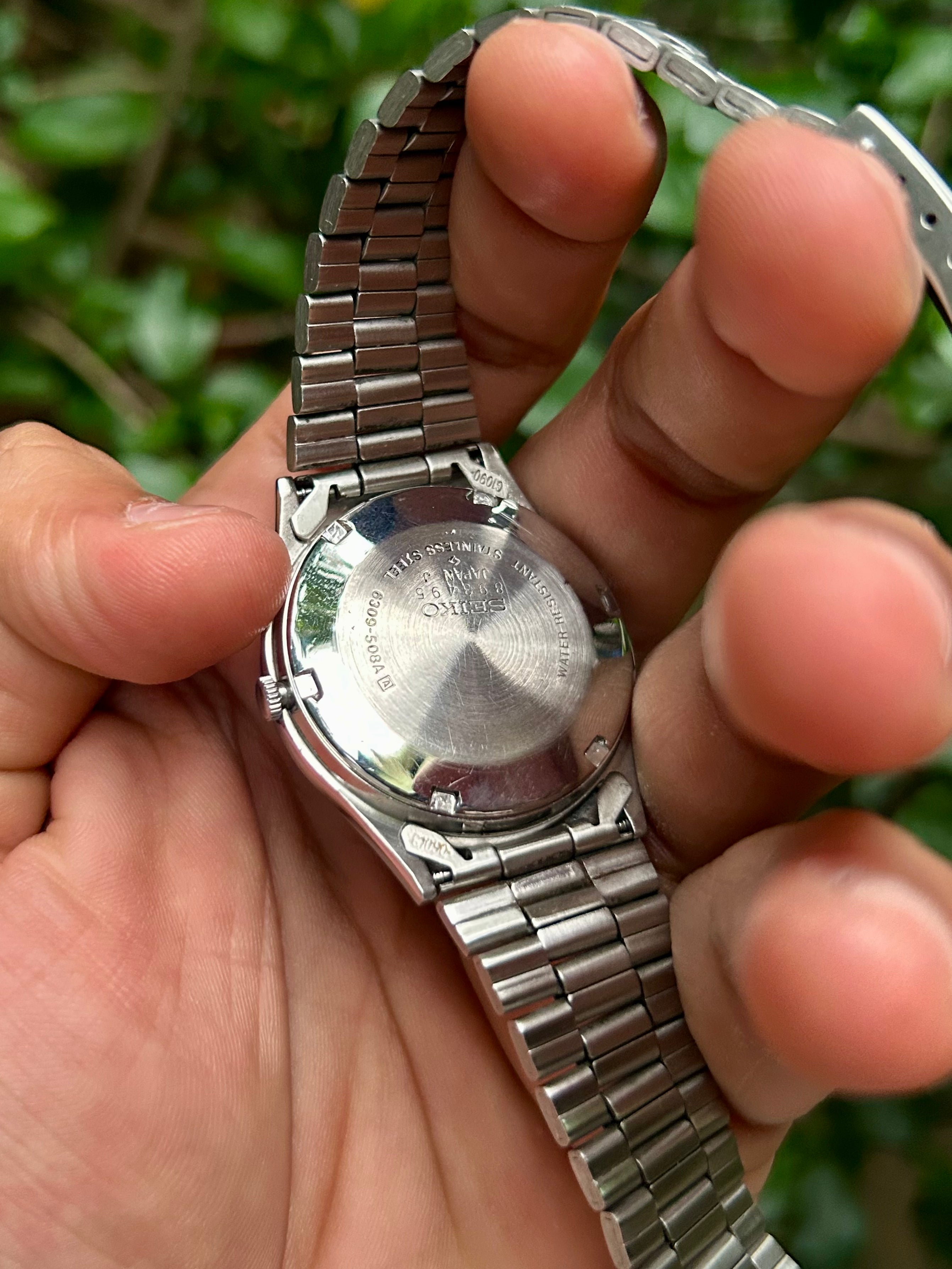 Pre owned Seiko 5 Red Day & Date Automatic