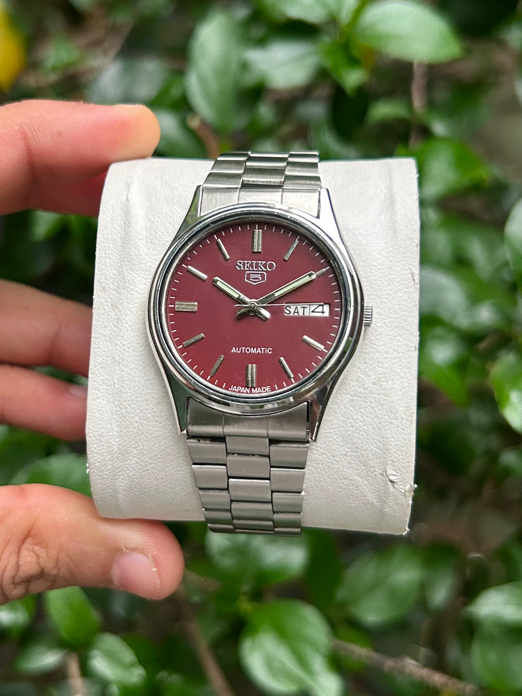 Pre owned Seiko 5 Red Day & Date Automatic