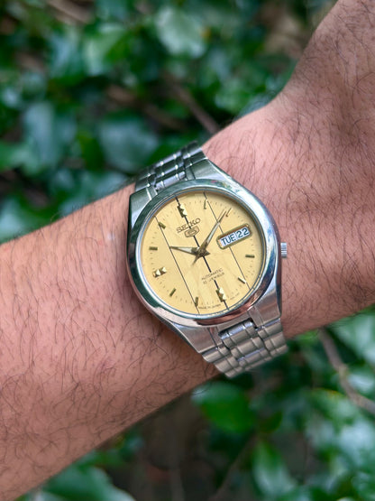 Super Rare) Seiko 5 Gold Motif Dial with Glass Back - Automatic