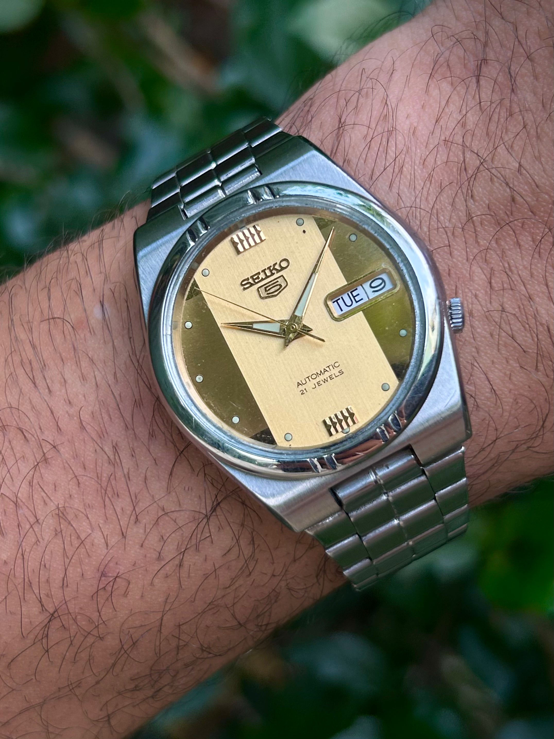 Seiko 5 Gold Motif Dial with Glass Back - Automatic