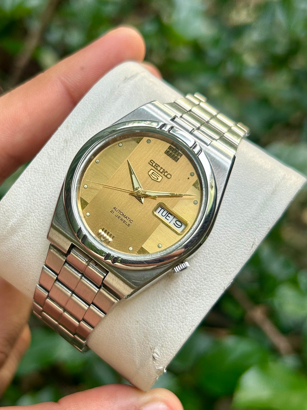 Seiko 5 Gold Motif Dial with Glass Back - Automatic