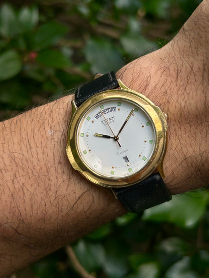Super Rare Titan Day & Date Quartz Excellent watch