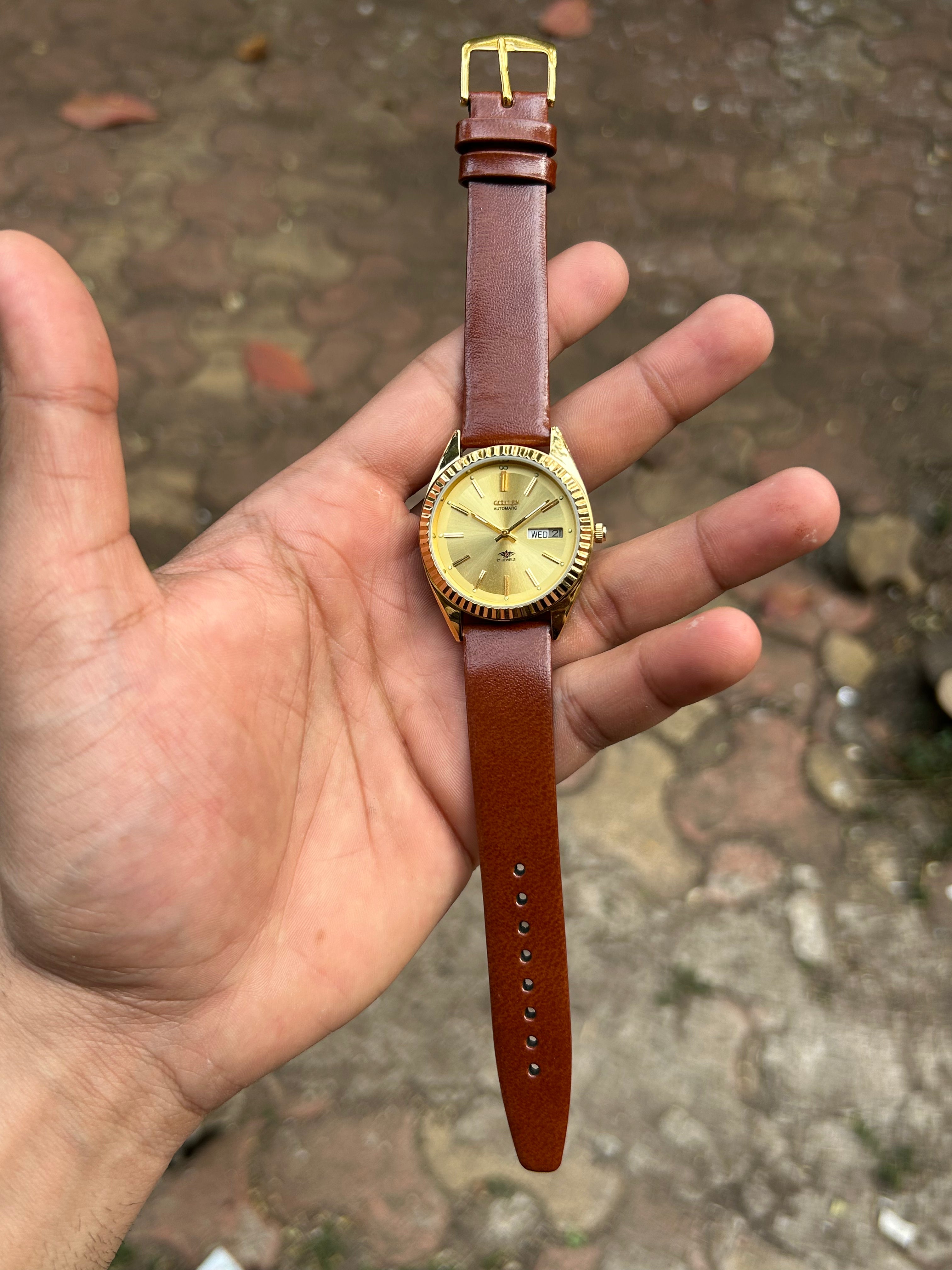 Fluated Citizen Gold - Golden Fluted