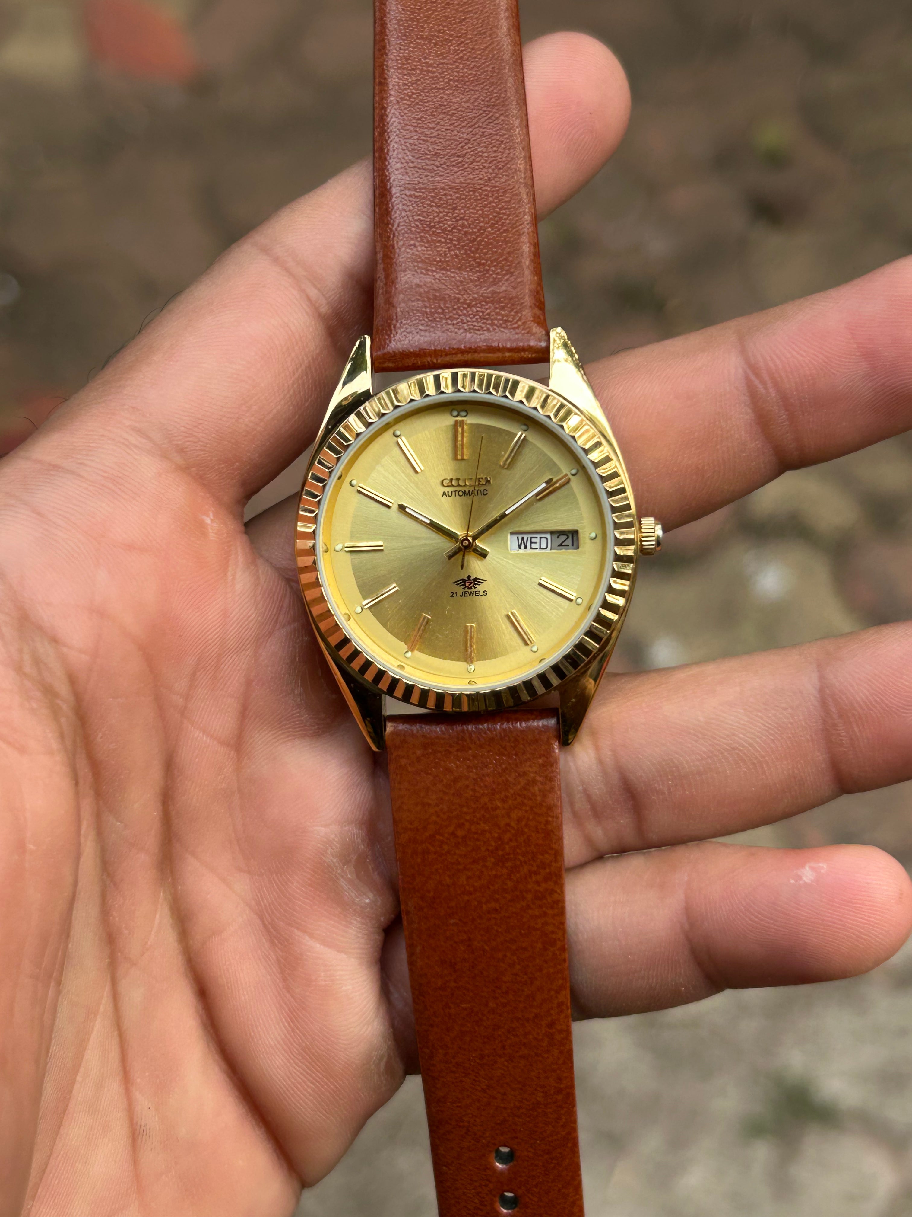 Fluated Citizen Gold - Golden Fluted