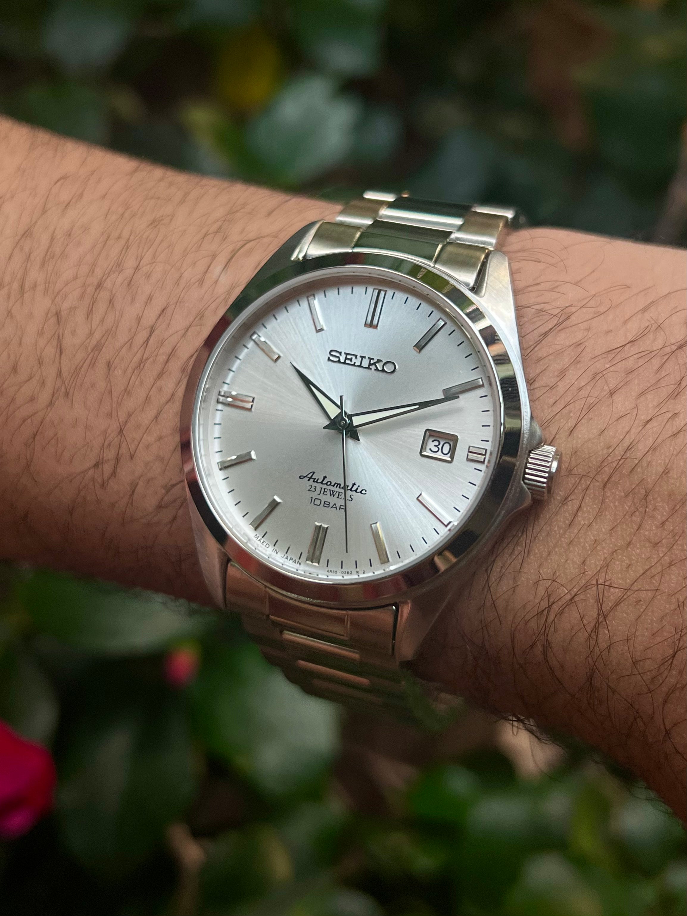 Seiko 5 10 BAR Automatic Watch