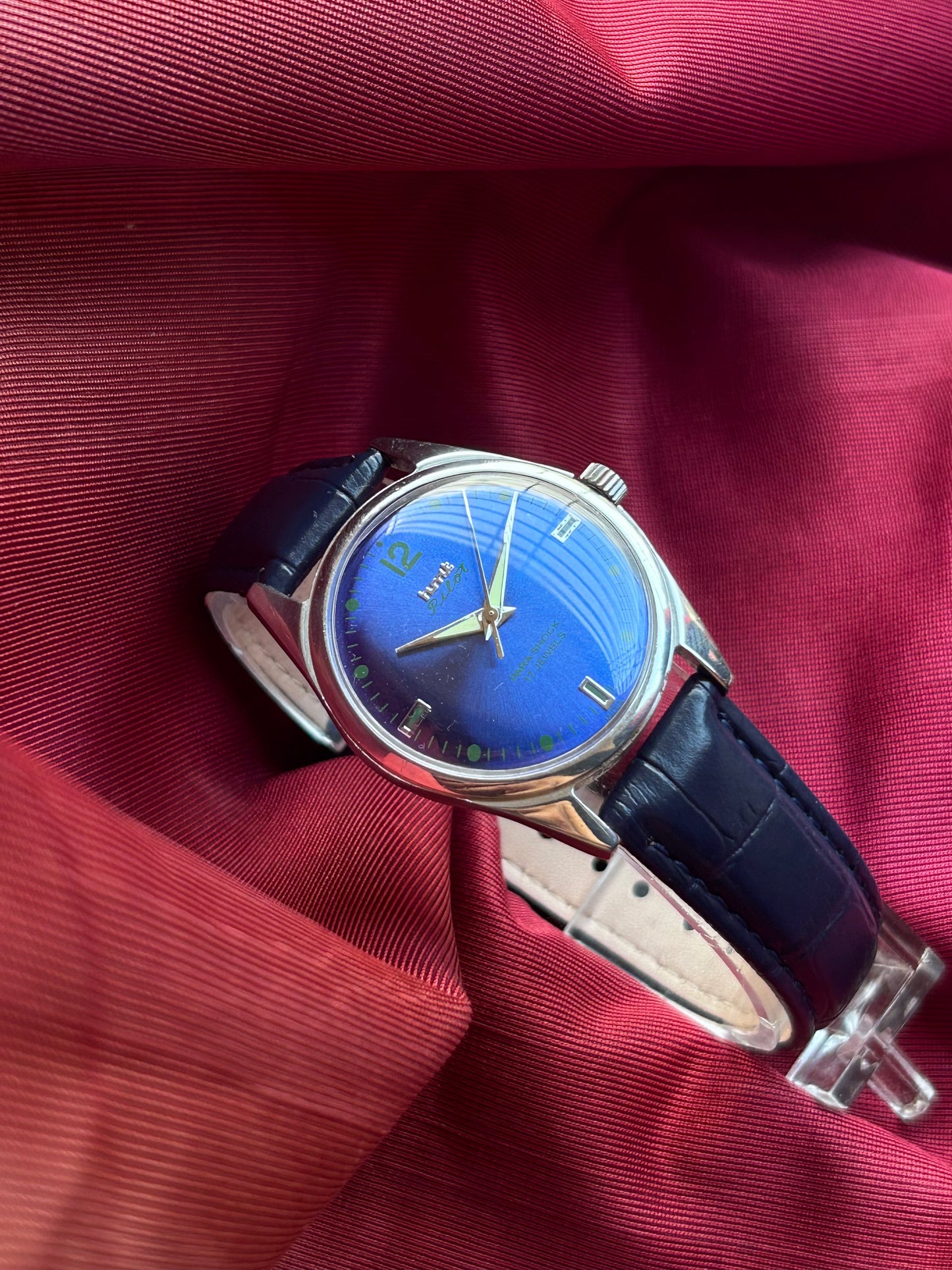 HMT Black - Sunburst