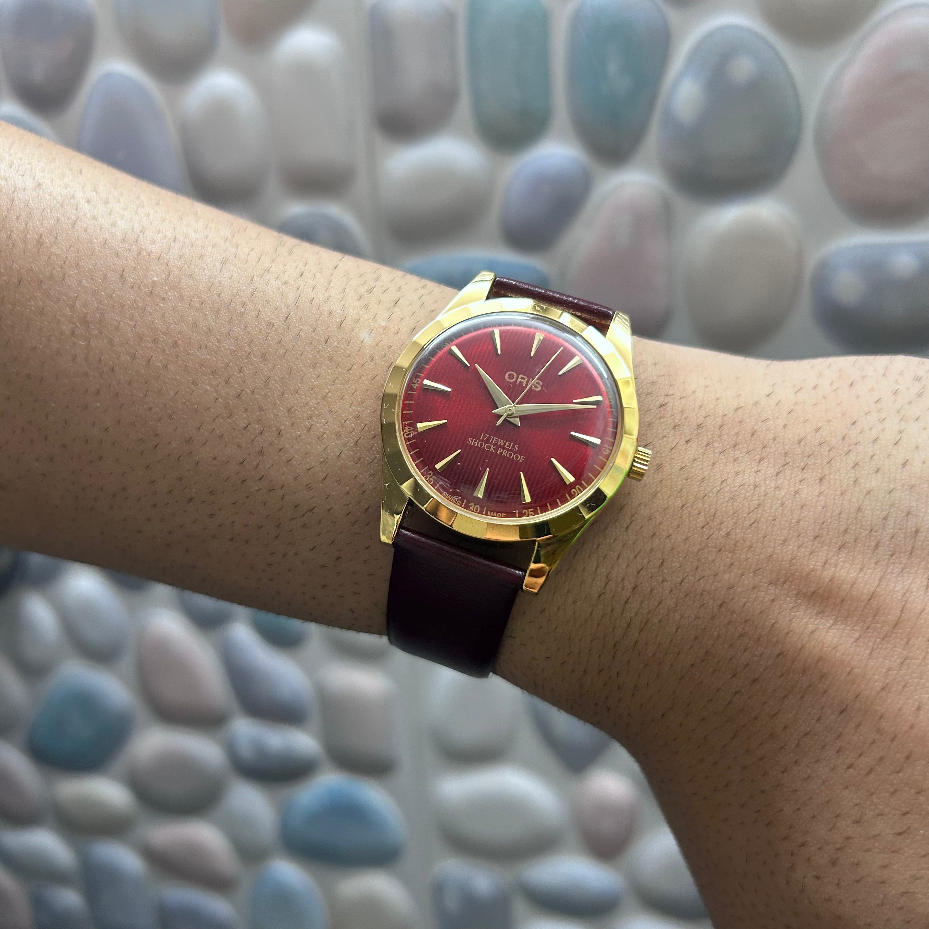 ORIS GOLD SWISS - RED SUNBURST