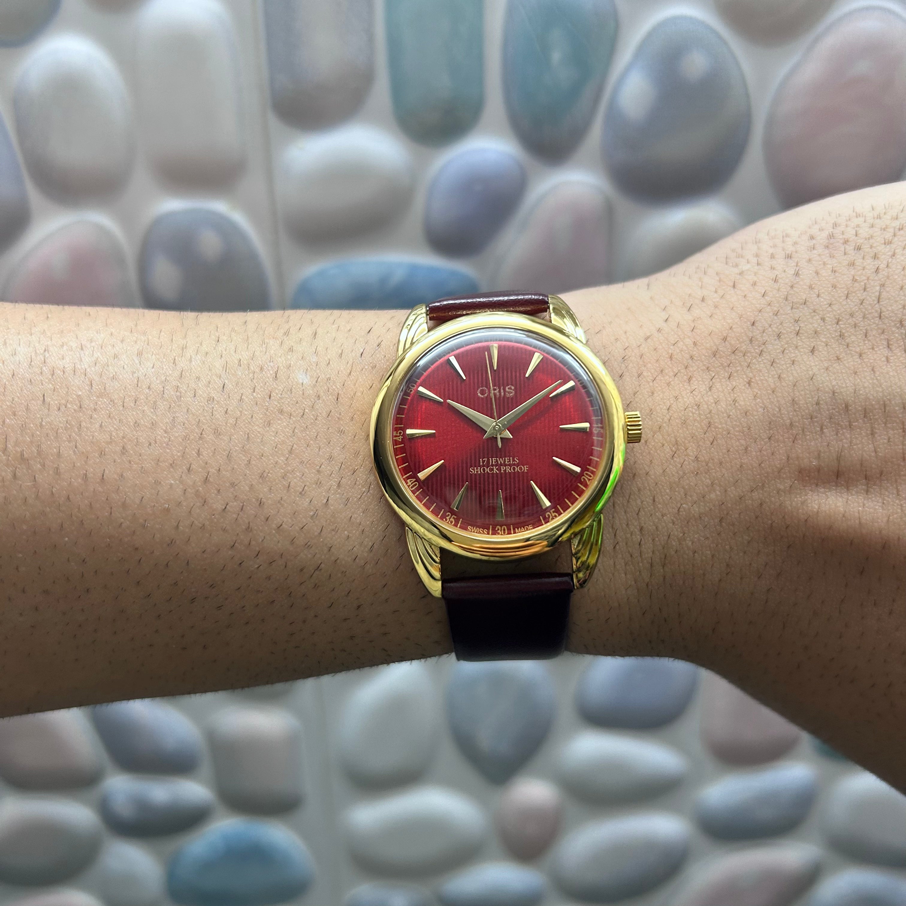ORIS GOLD SWISS  - RED SUNBURST