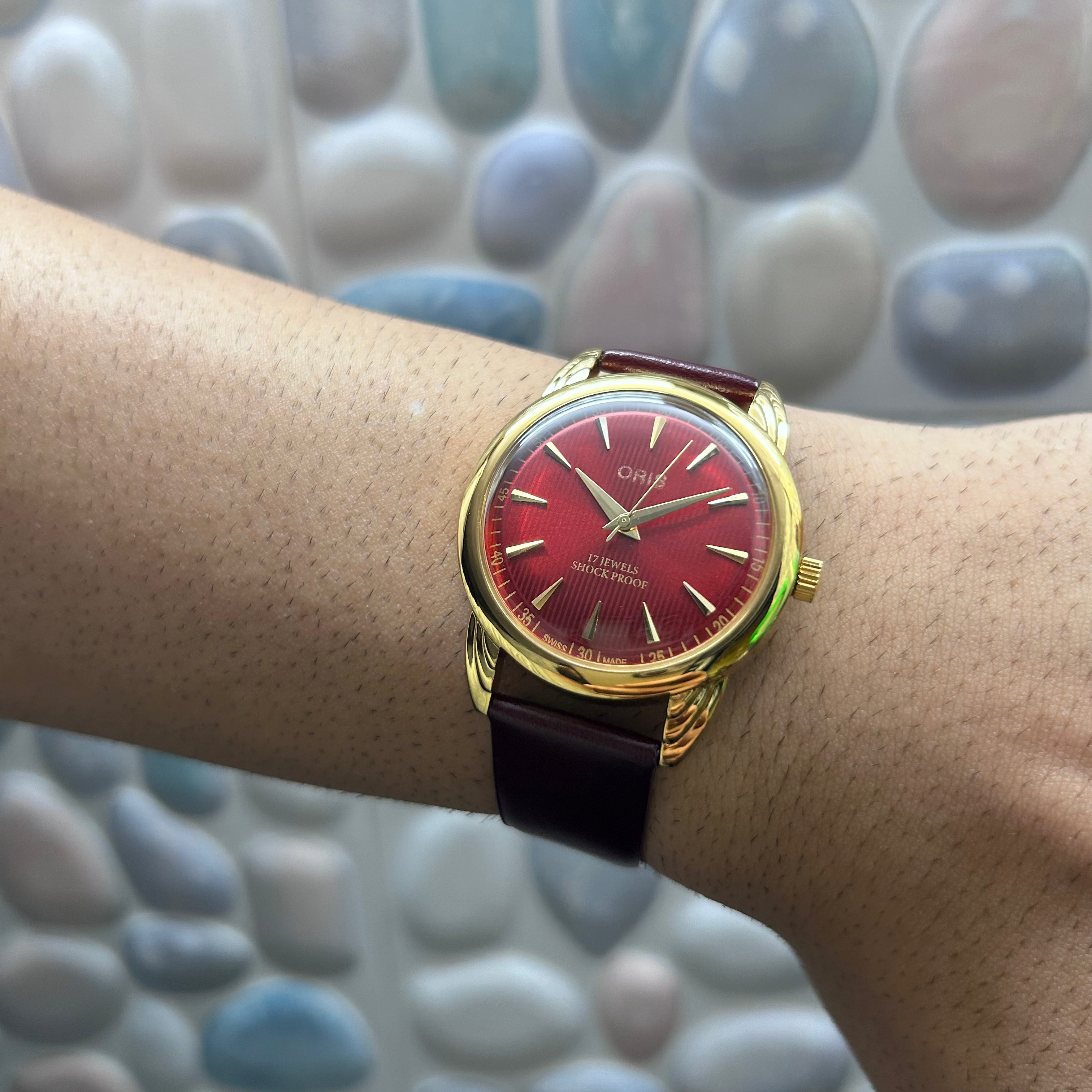 ORIS GOLD SWISS  - RED SUNBURST