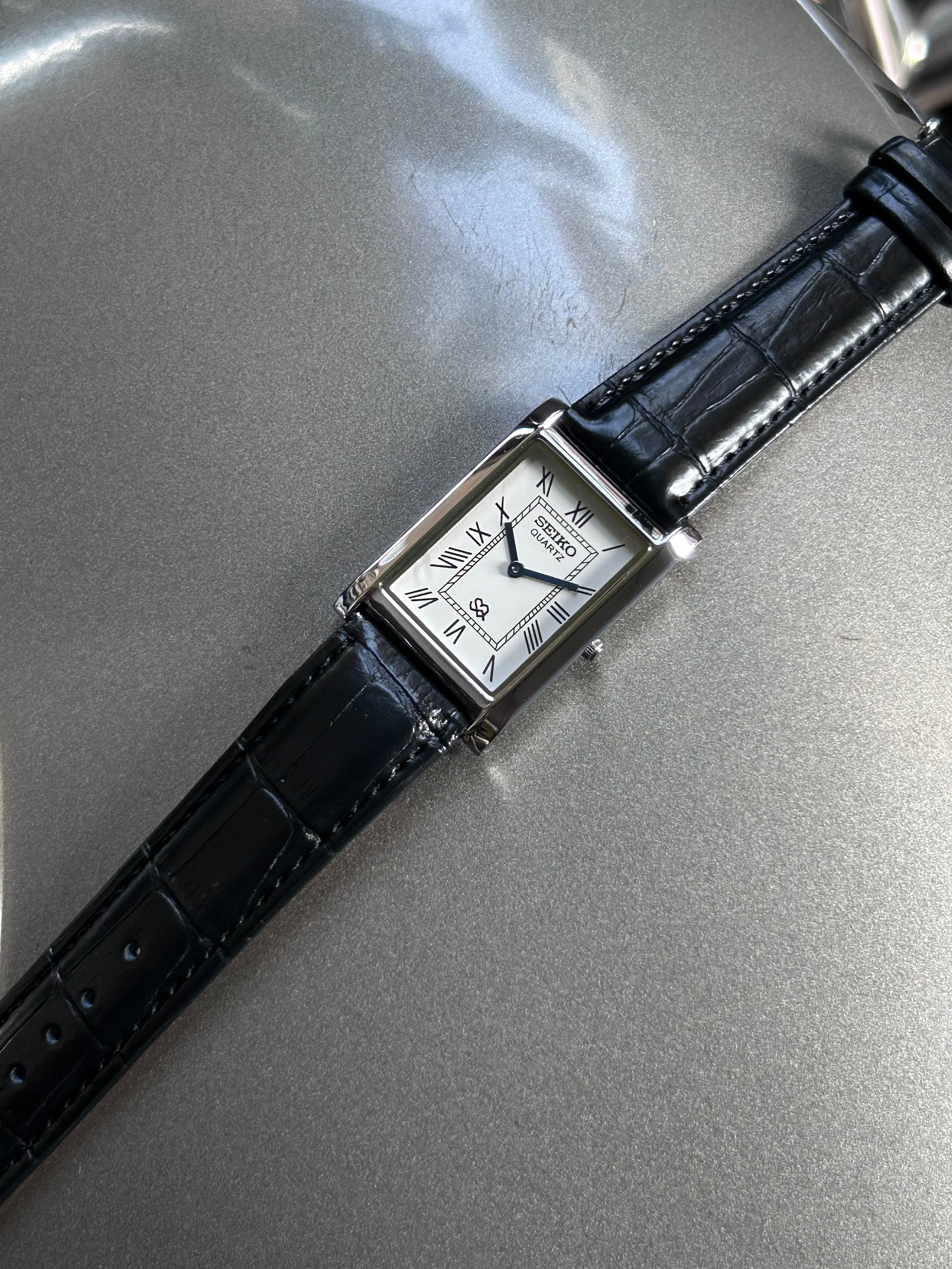 Seiko Tank White Unisex Quartz Mod Watch