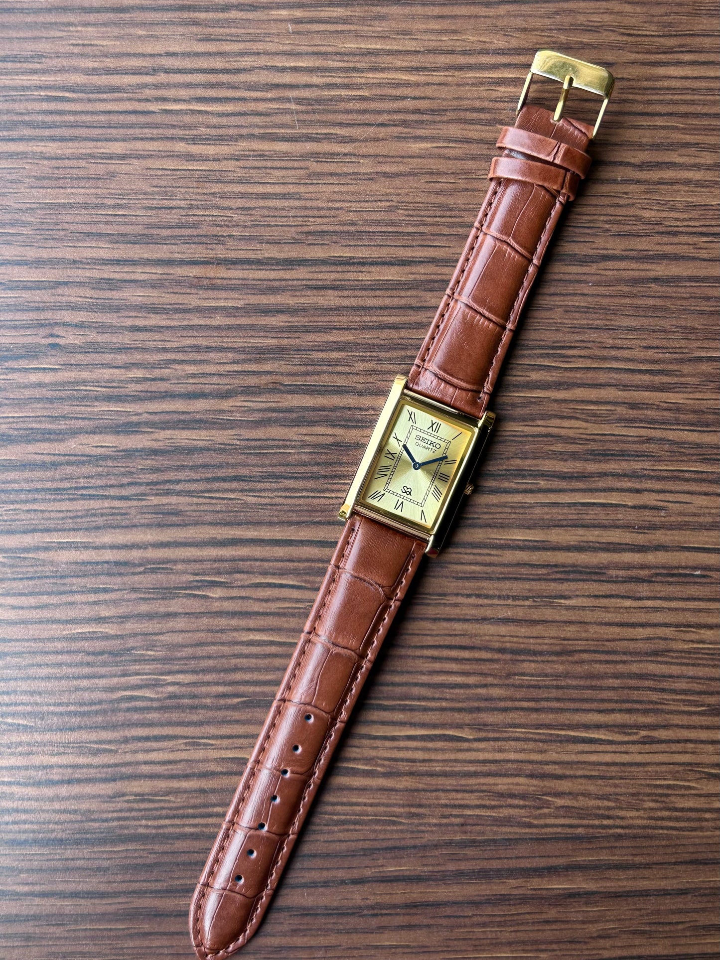Seiko Tank Gold Sunburst Quartz Unisex Mod