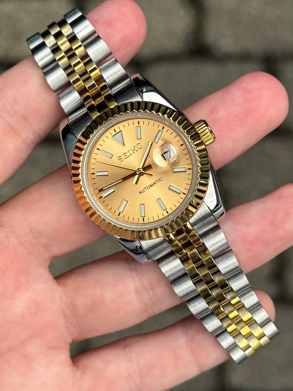 WOMENS - SEIKO DATEJUST  CHAMPANGE