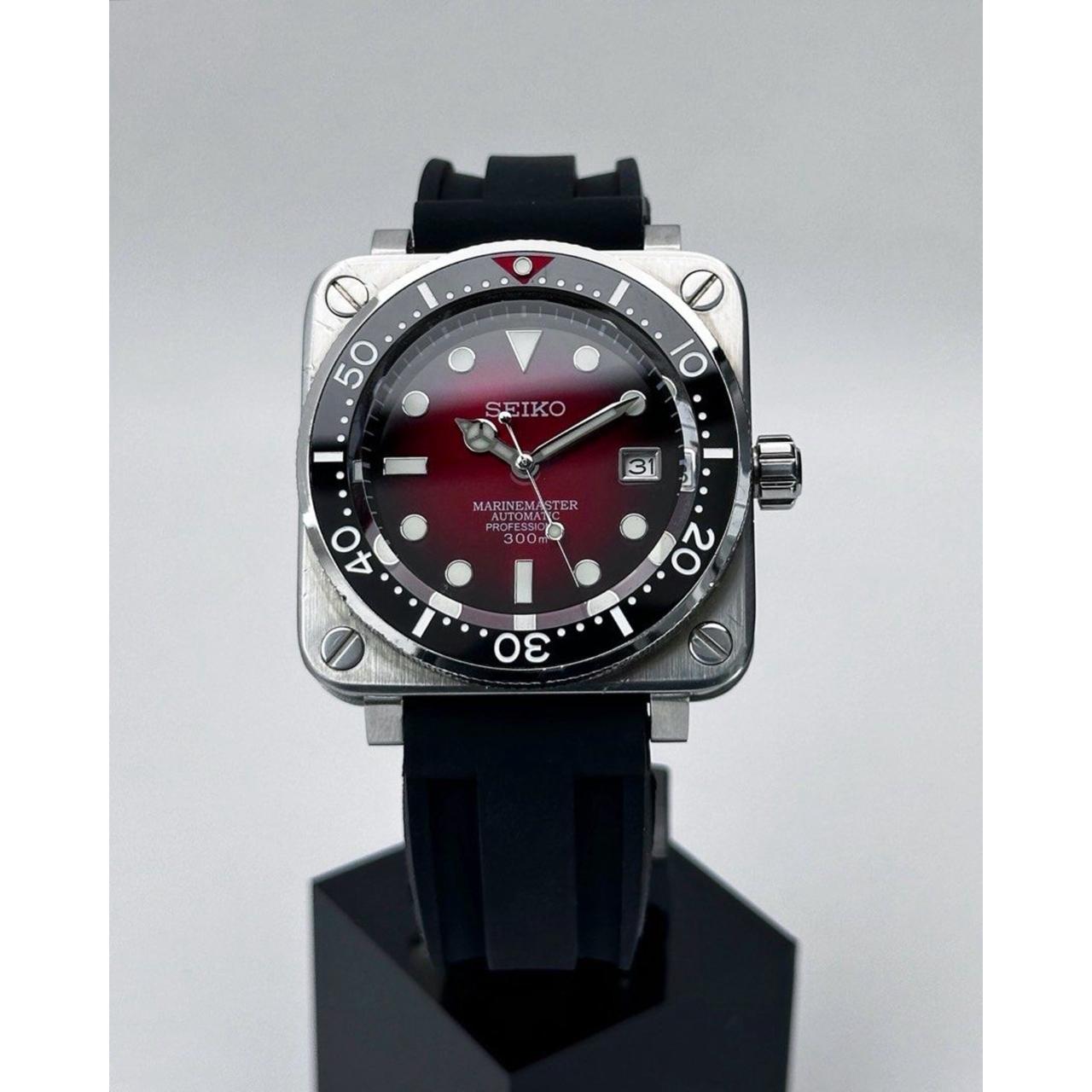 Seiko "Red Vignette" Marinemaster