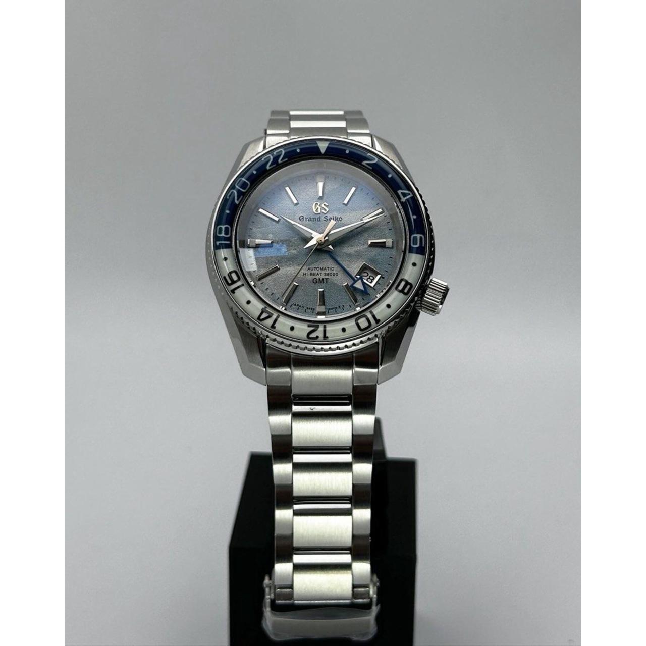 Custom "Cloud Blue" Hi-Beat GMT Mod