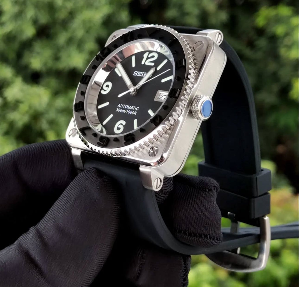 Seiko "Bell &amp; Rose " Square Aviation